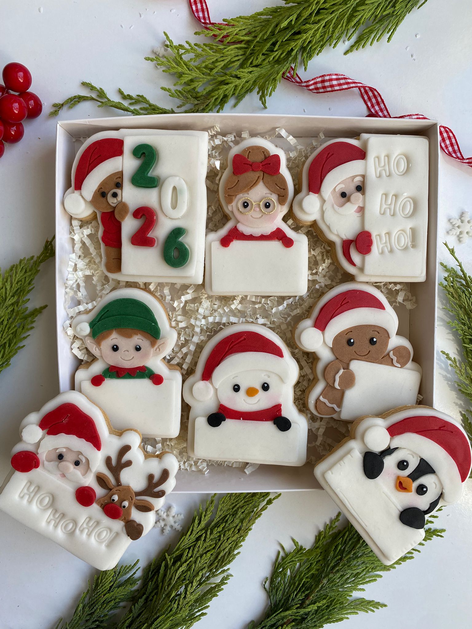 Yılbaşı 2026 Temalı Kurabiye Kalıbı Seti – Noel Baba, Geyik, Elf, Kardan Adam ve Penguen Figürleriyle Yeni Yılın En Tatlı Hali