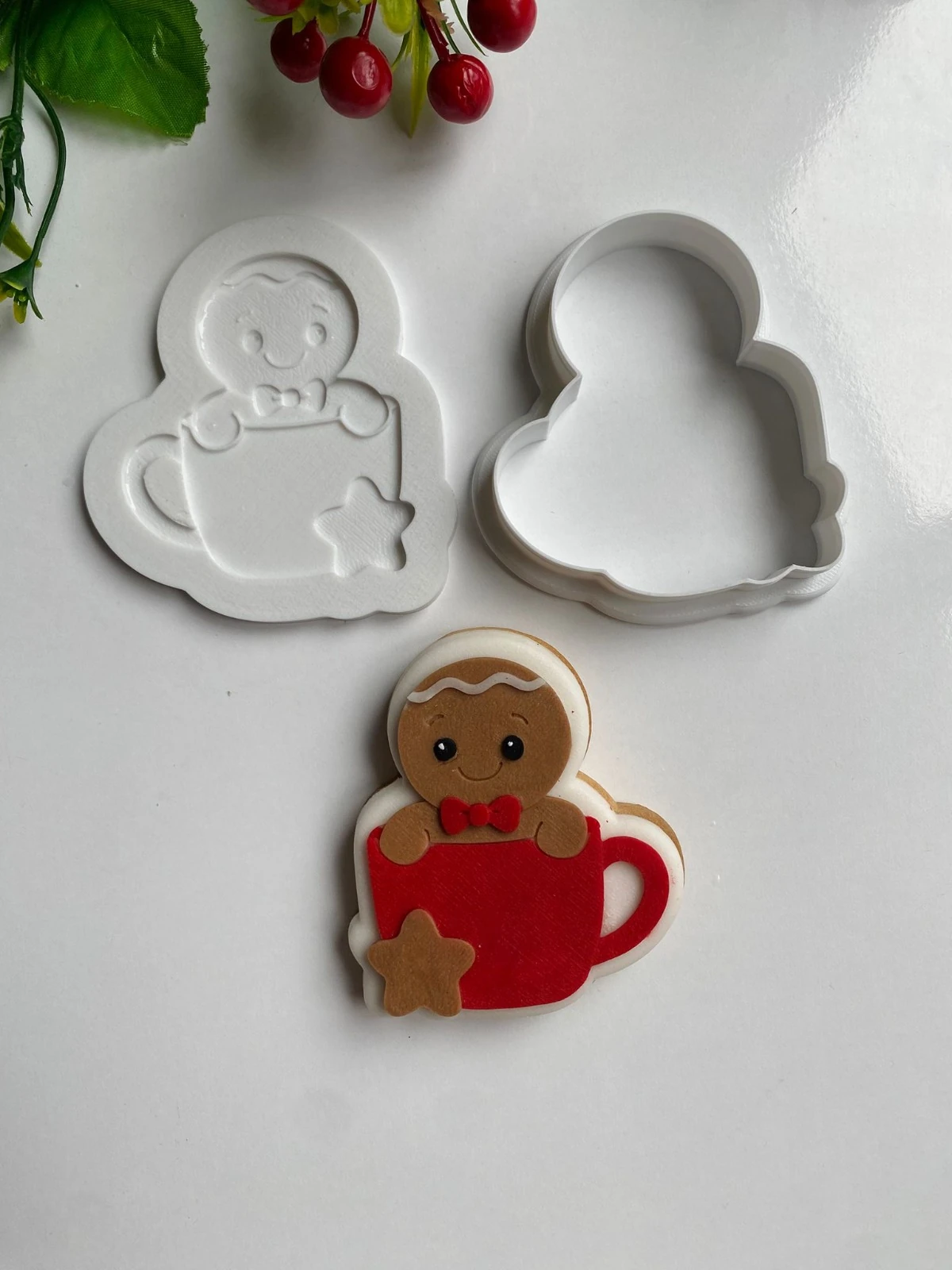 Yılbaşı Temalı Kurabiye Kalıpları Konsepti – Noel Baba, Geyik, Kardan Adam, Hediye ve Çam Ağacı Figürleri