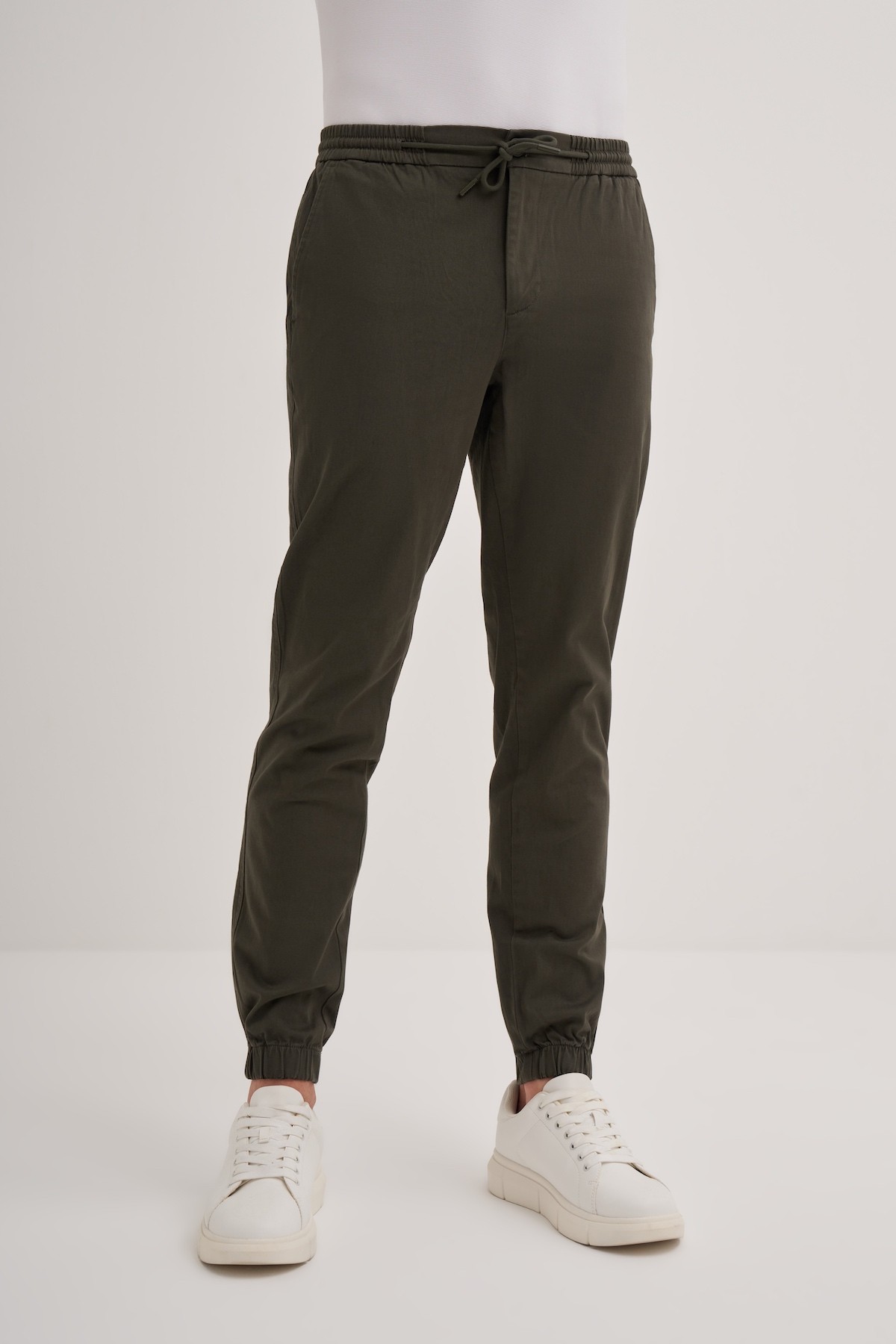 CAZ 0004 JOGGER PANTOLON