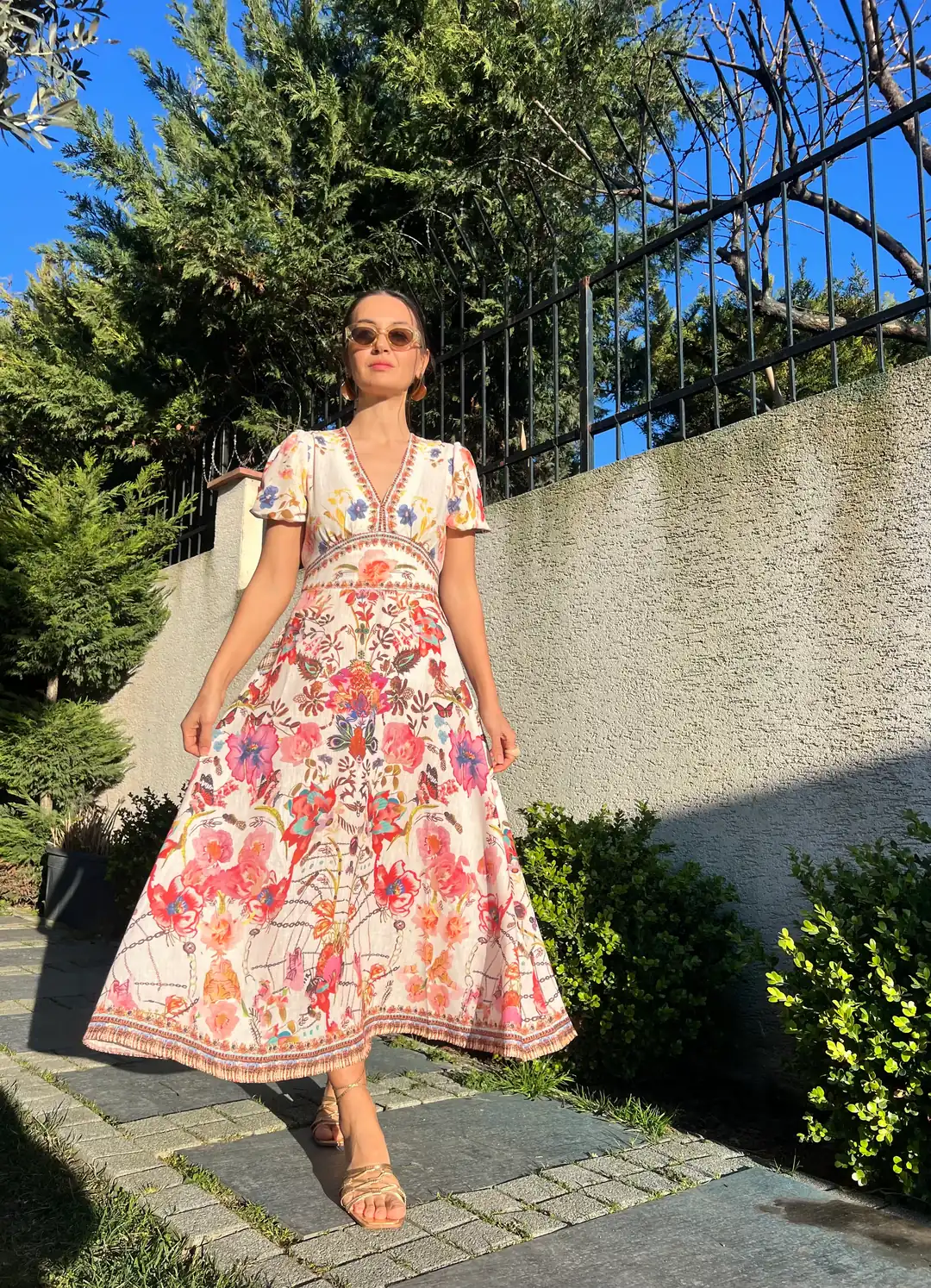 V Yaka Floral Elbise-Ekru(ÖN SiPARİŞ BAYRAM SONRASI KARGO)