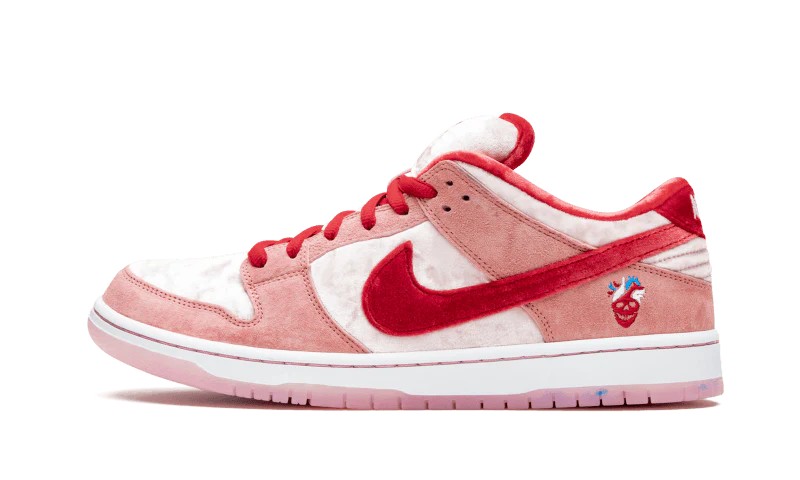 SB Dunk Low StrangeLove