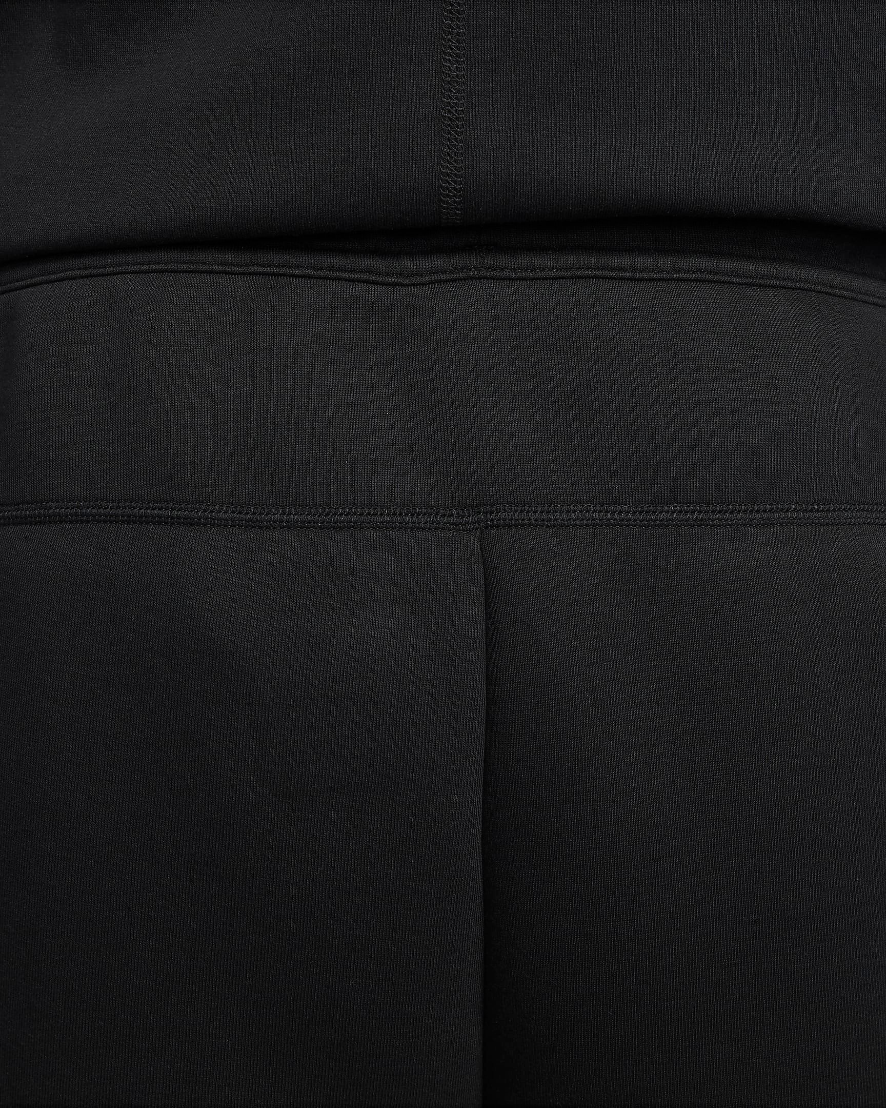 Tech Fleece Şort