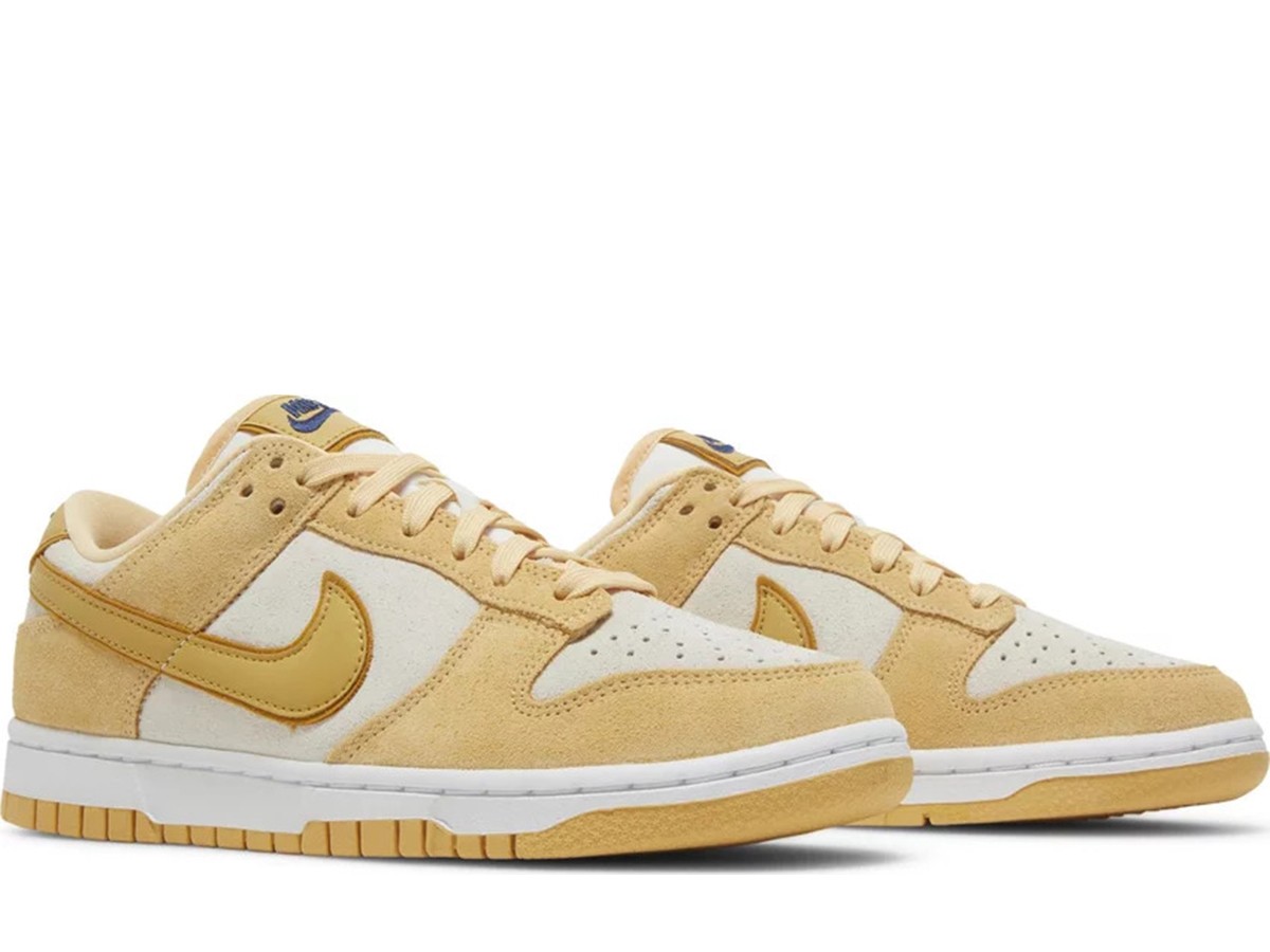 Dunk Low Gold Suede Wmns