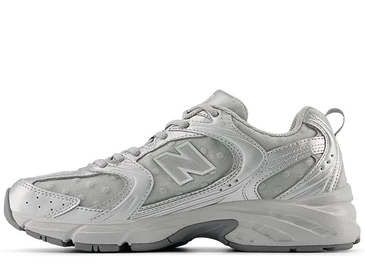 New Balance 530 Silver Metallic Raincloud