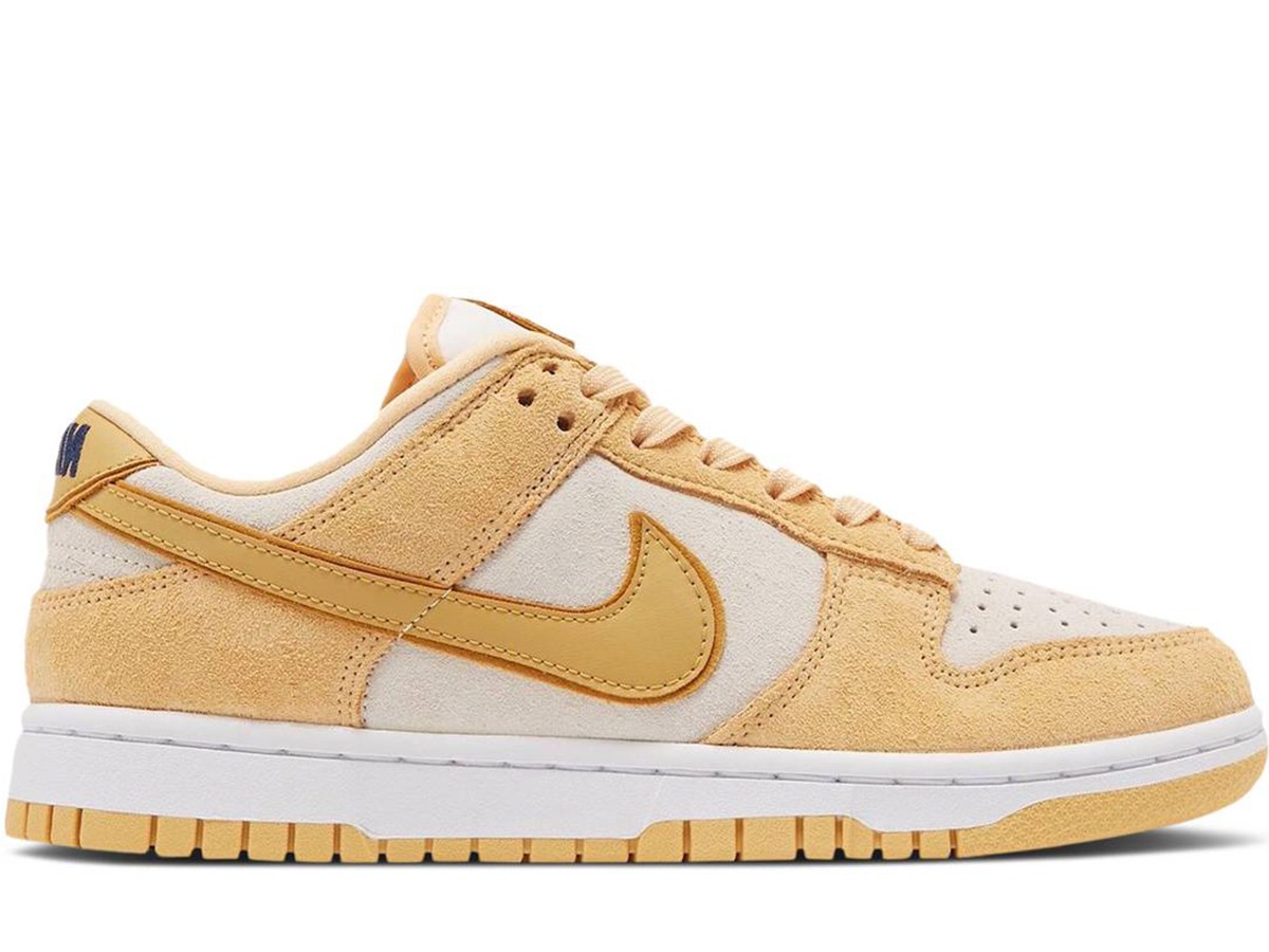 Dunk Low Gold Suede Wmns