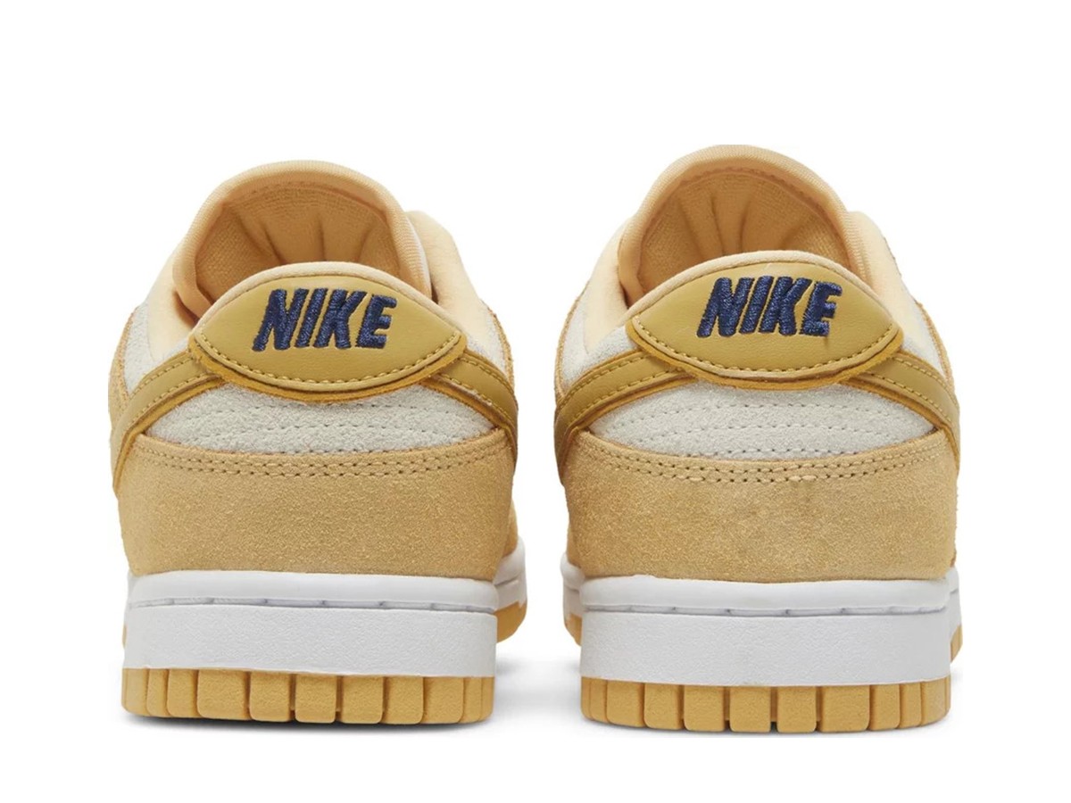 Dunk Low Gold Suede Wmns