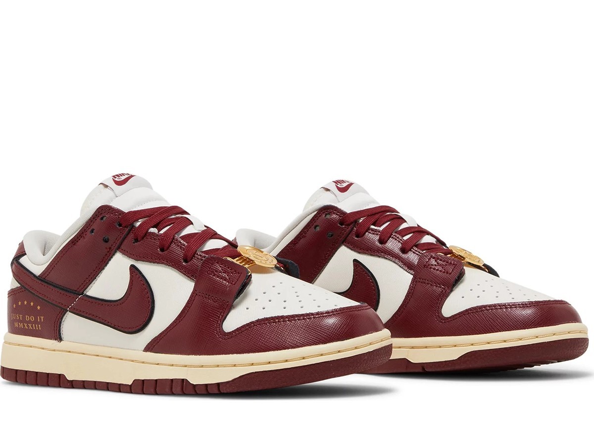 Dunk Low SE Sail Team Red Wmns