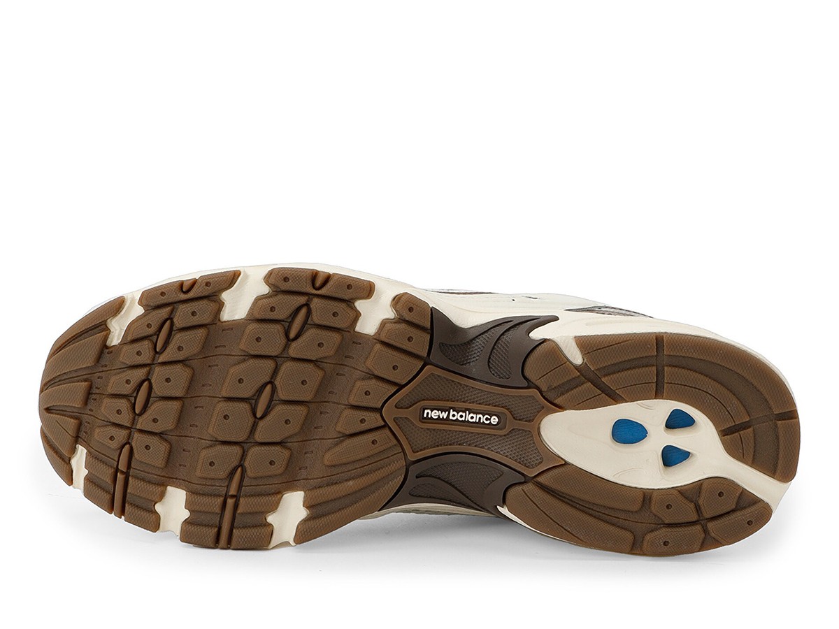 New Balance 530 Mushroom