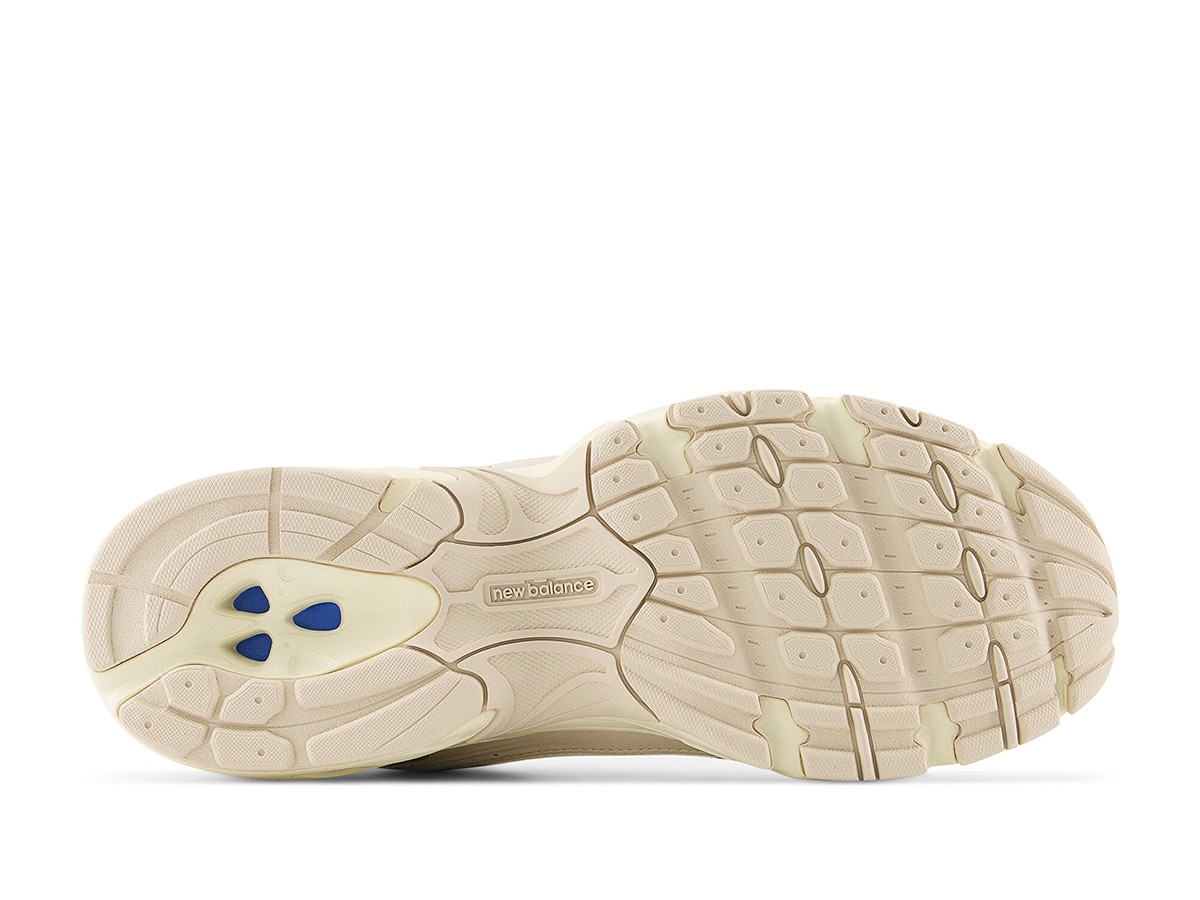 New Balance 530 Beige
