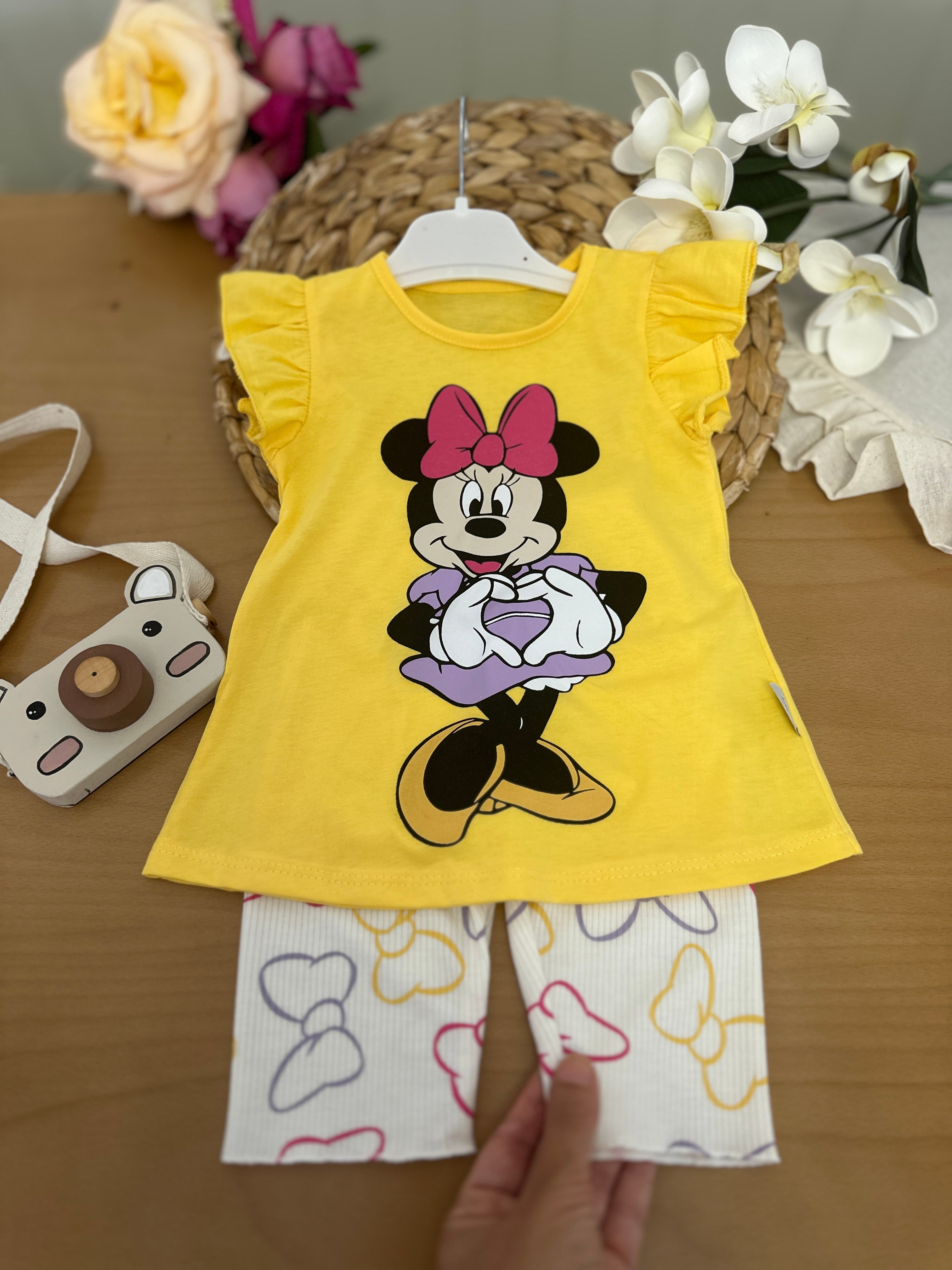Minnie Mouse Baskılı Kapri Şortlu Takım