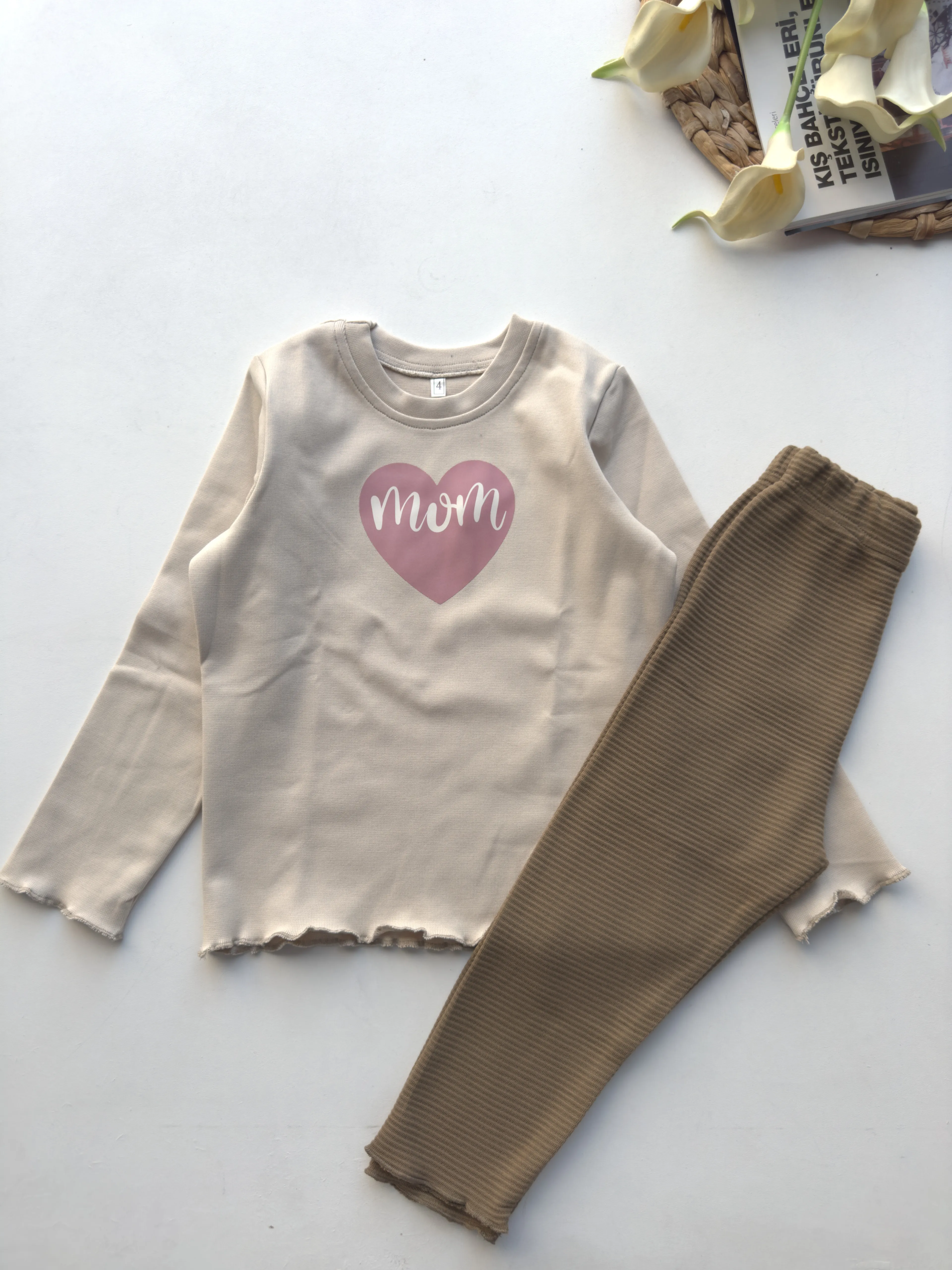 Mom Baskılı Takım