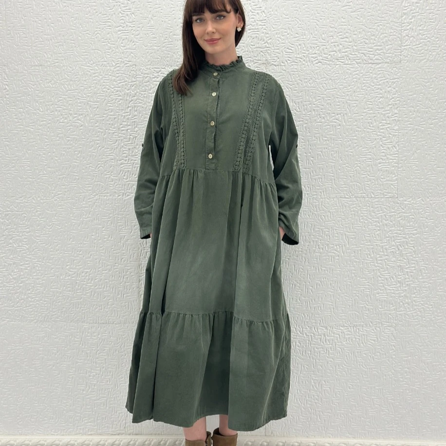 İTHAL YARIM DÜĞMELİ DÜZ KADİFE ELBİSE