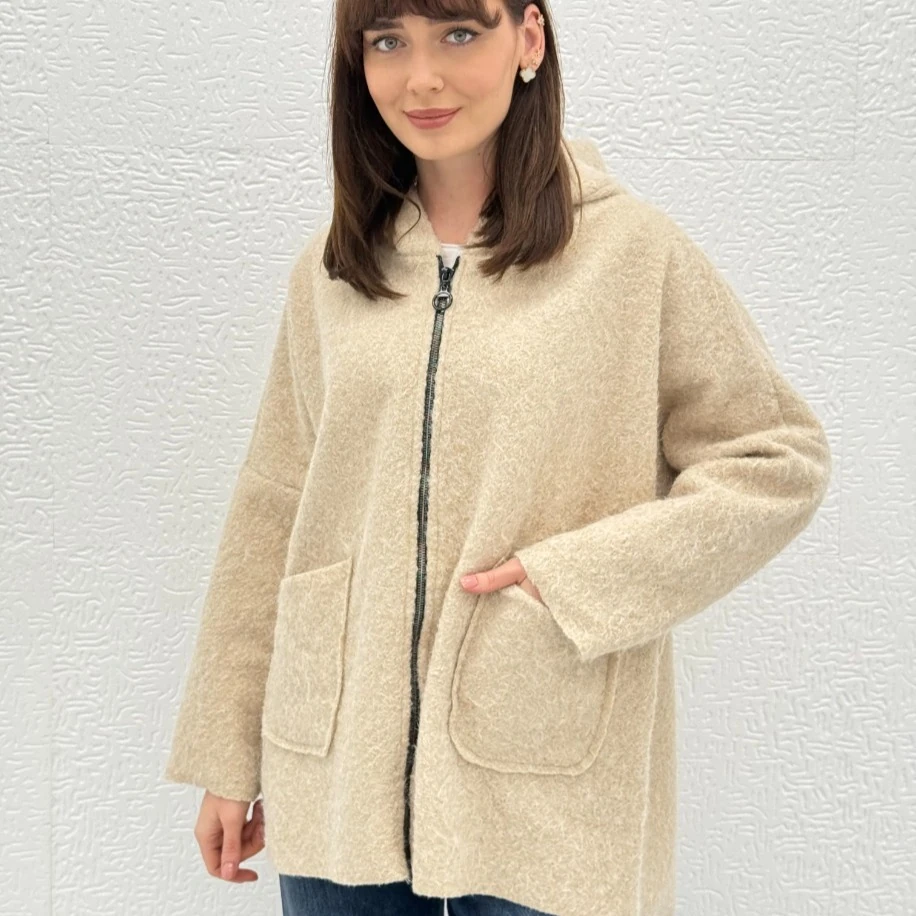 İTHAL KAPÜŞONLU DÜŞÜK KOL, OVERSİZE KALIP KEÇE KABAN