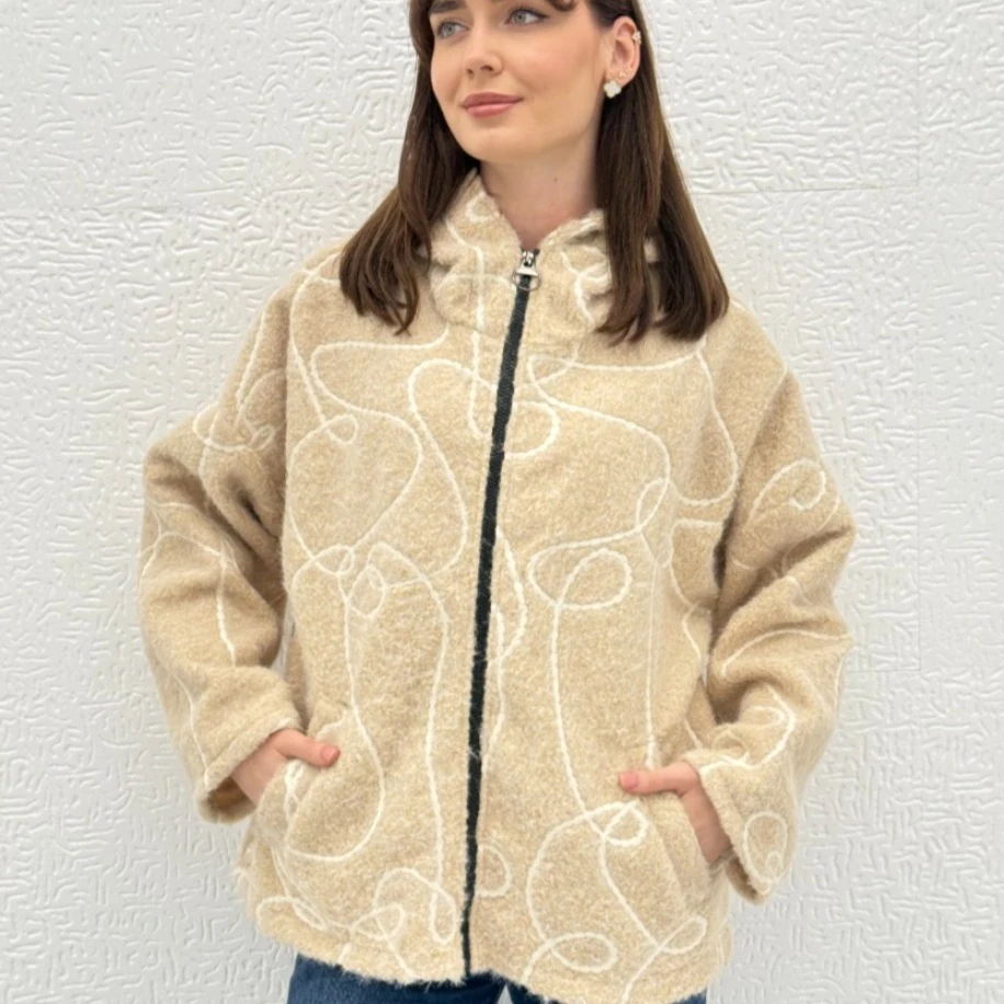 İTHAL KAPÜŞONLU DÜŞÜK KOL, OVERSİZE KALIP KEÇE KABAN