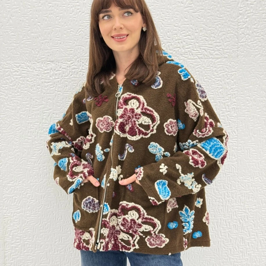 İTHAL KAPÜŞONLU, KABARTMALI ,OVERSİZE KALIP KEÇE KABAN