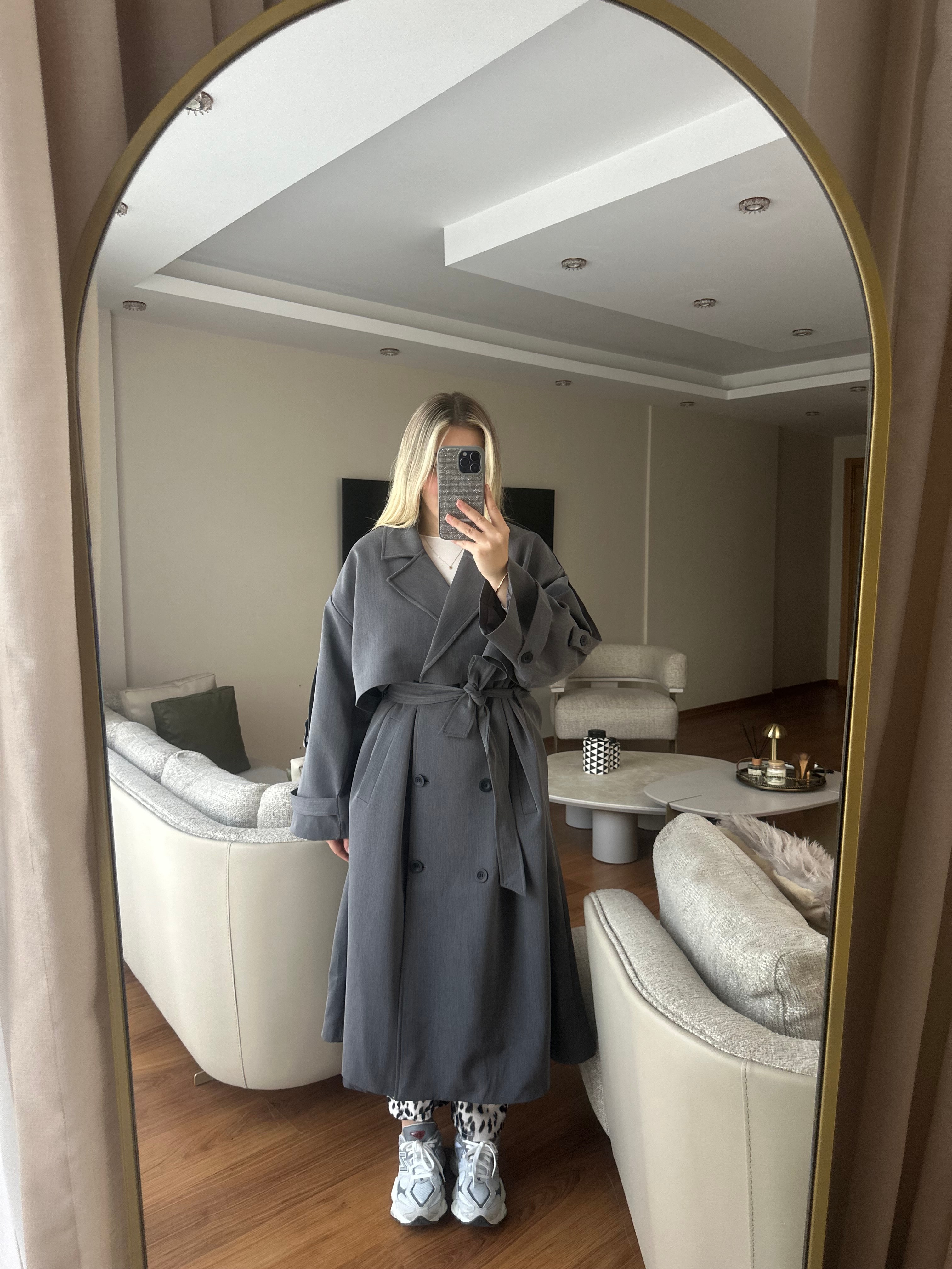 MARKA MODEL TRENÇKOT
