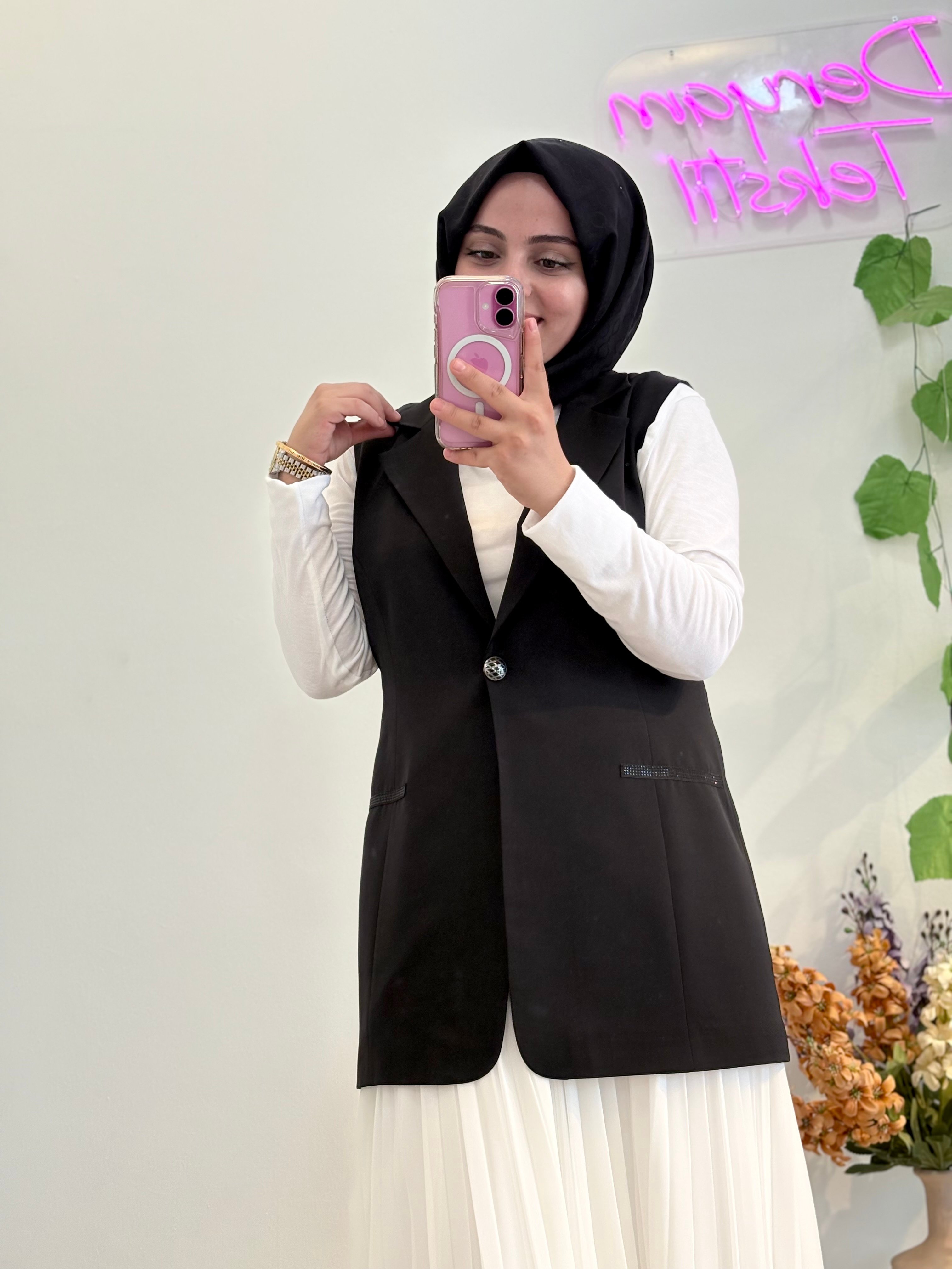 Hüma Siyah Yelek