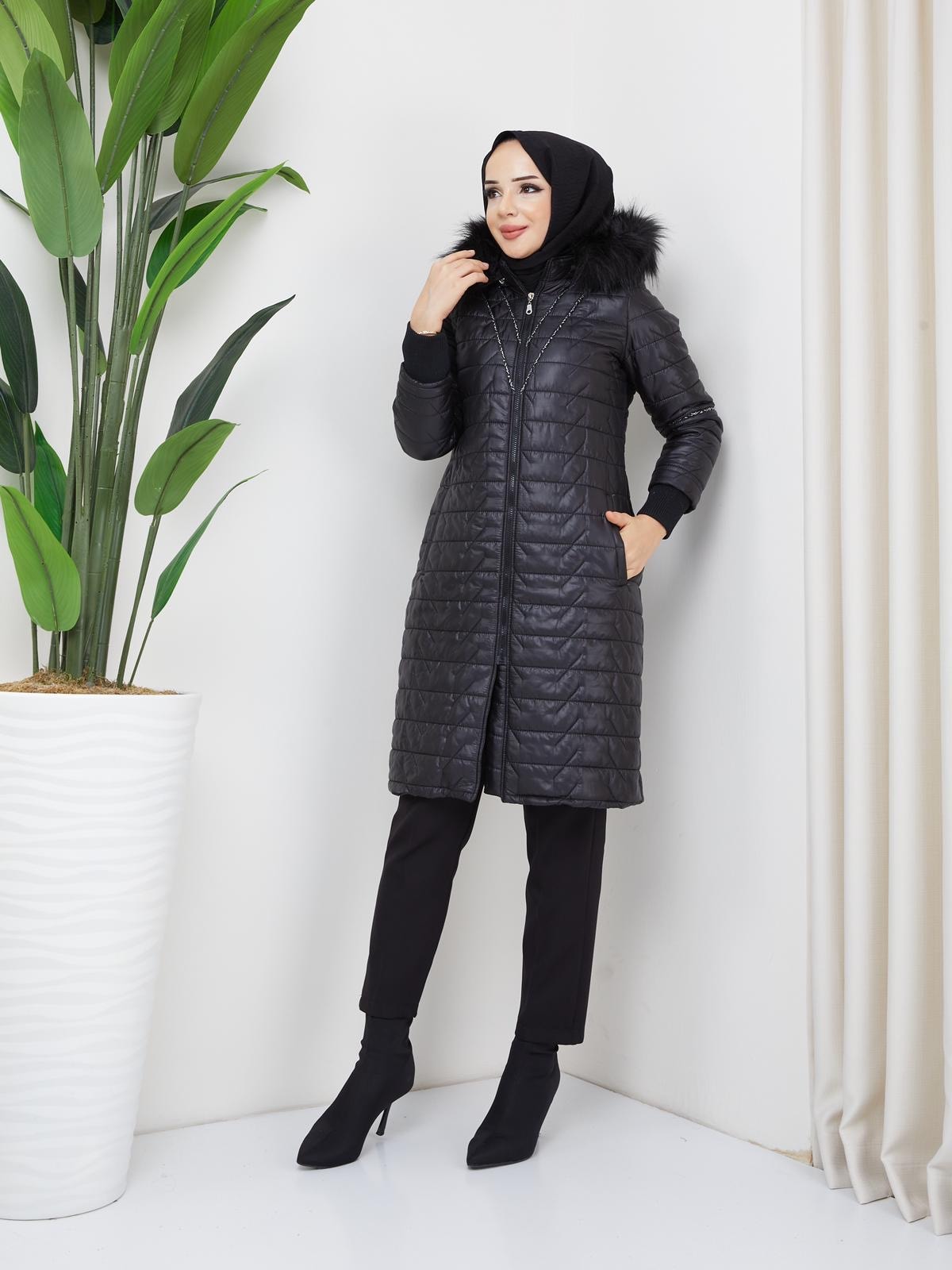 V Detaylı Şişme Mont 