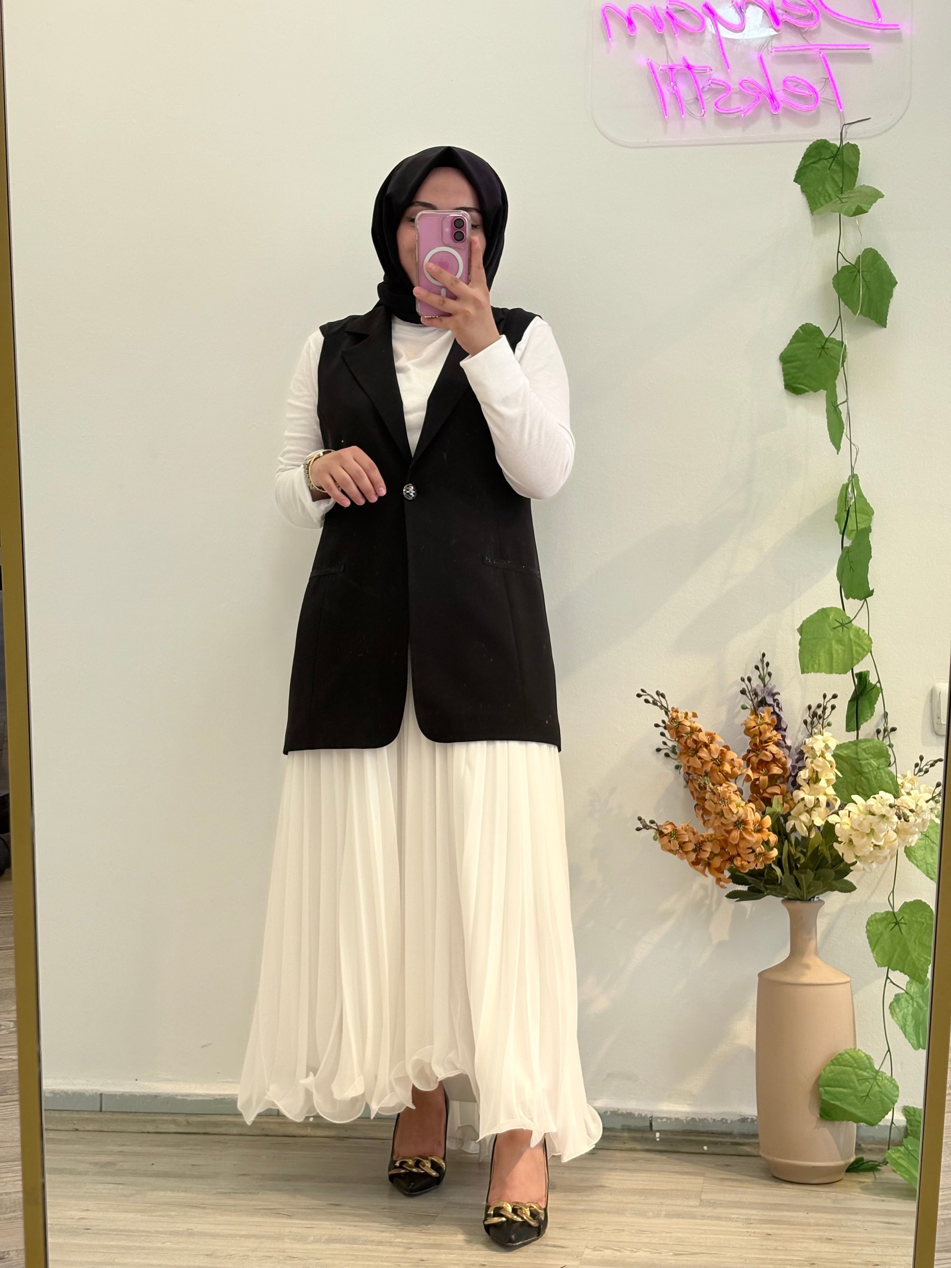 Hüma Siyah Yelek