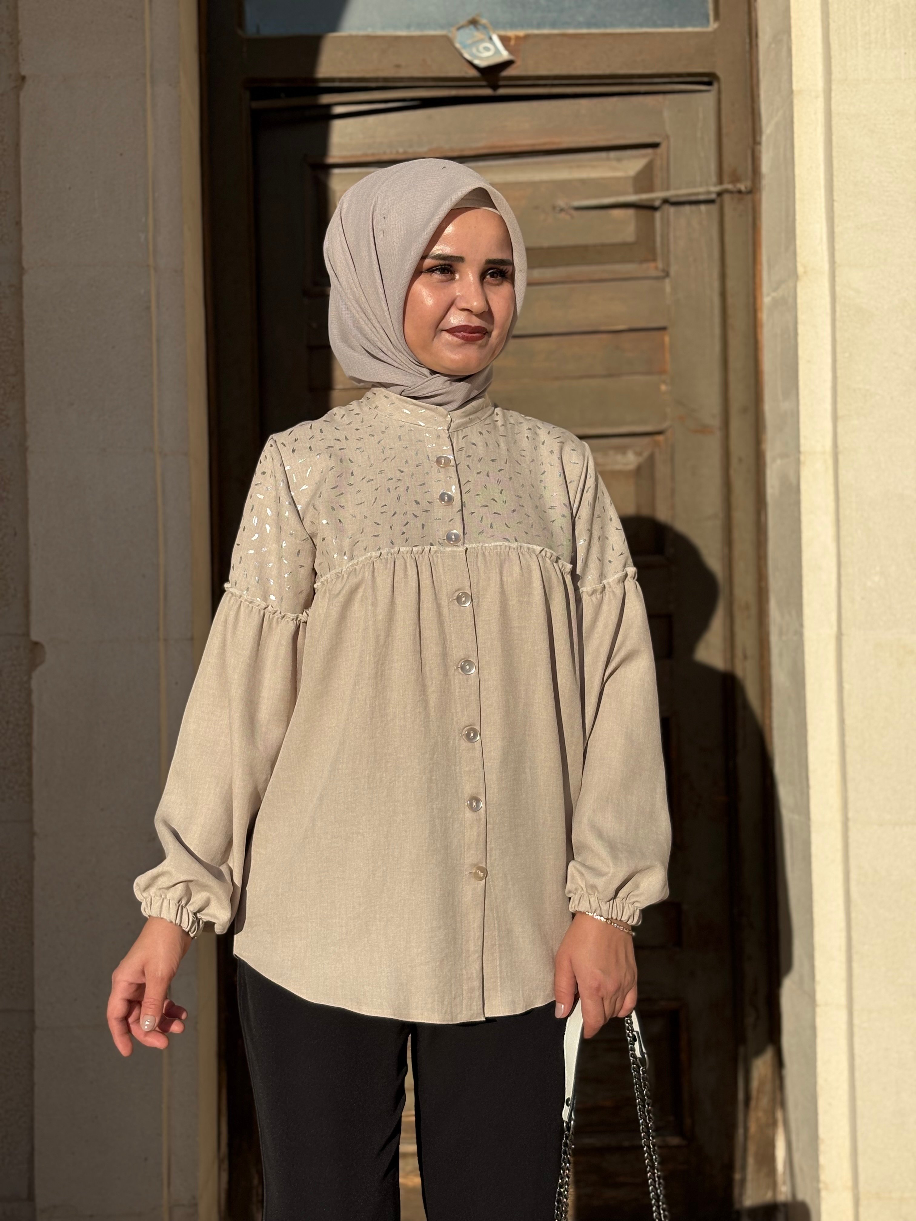 Düğmeli Krem Tunik