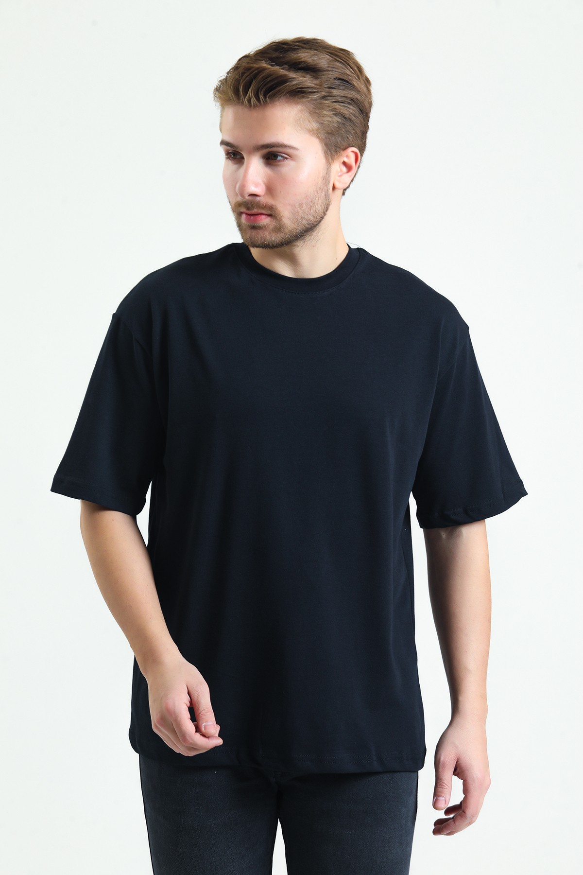 Basic T-Shirt Black 100% Better Cotton