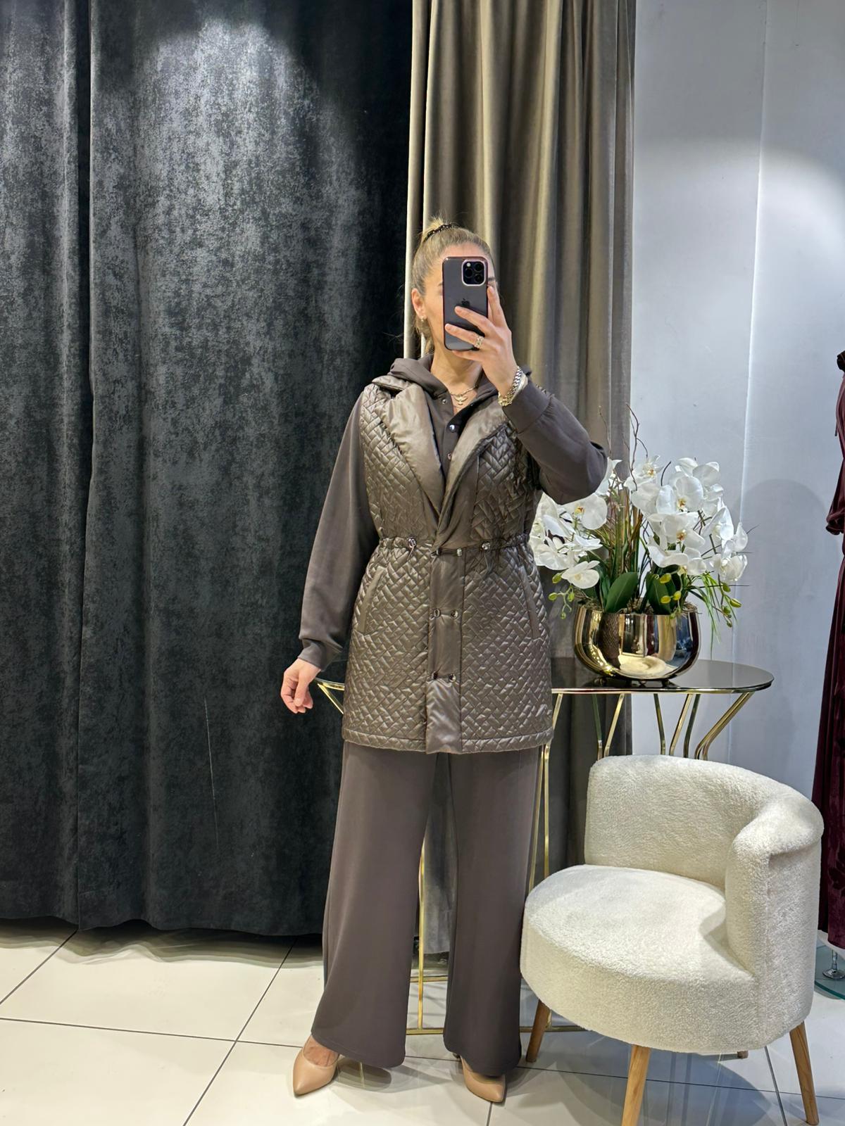 ŞİŞME YELEKLİ ÜÇLÜ TAKIM   - KAHVE