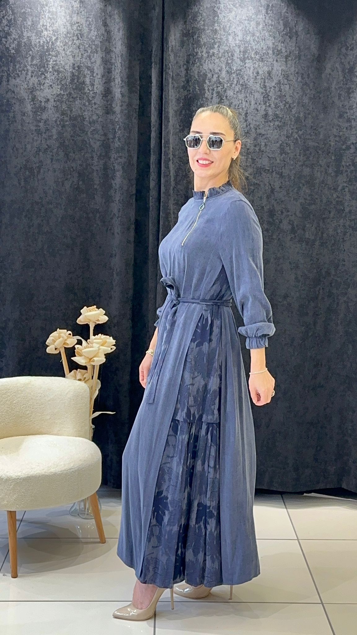 İPEK QUPRA YAKA FERMUAR DETAY YAPRAK DESEN ELBİSE - LACI