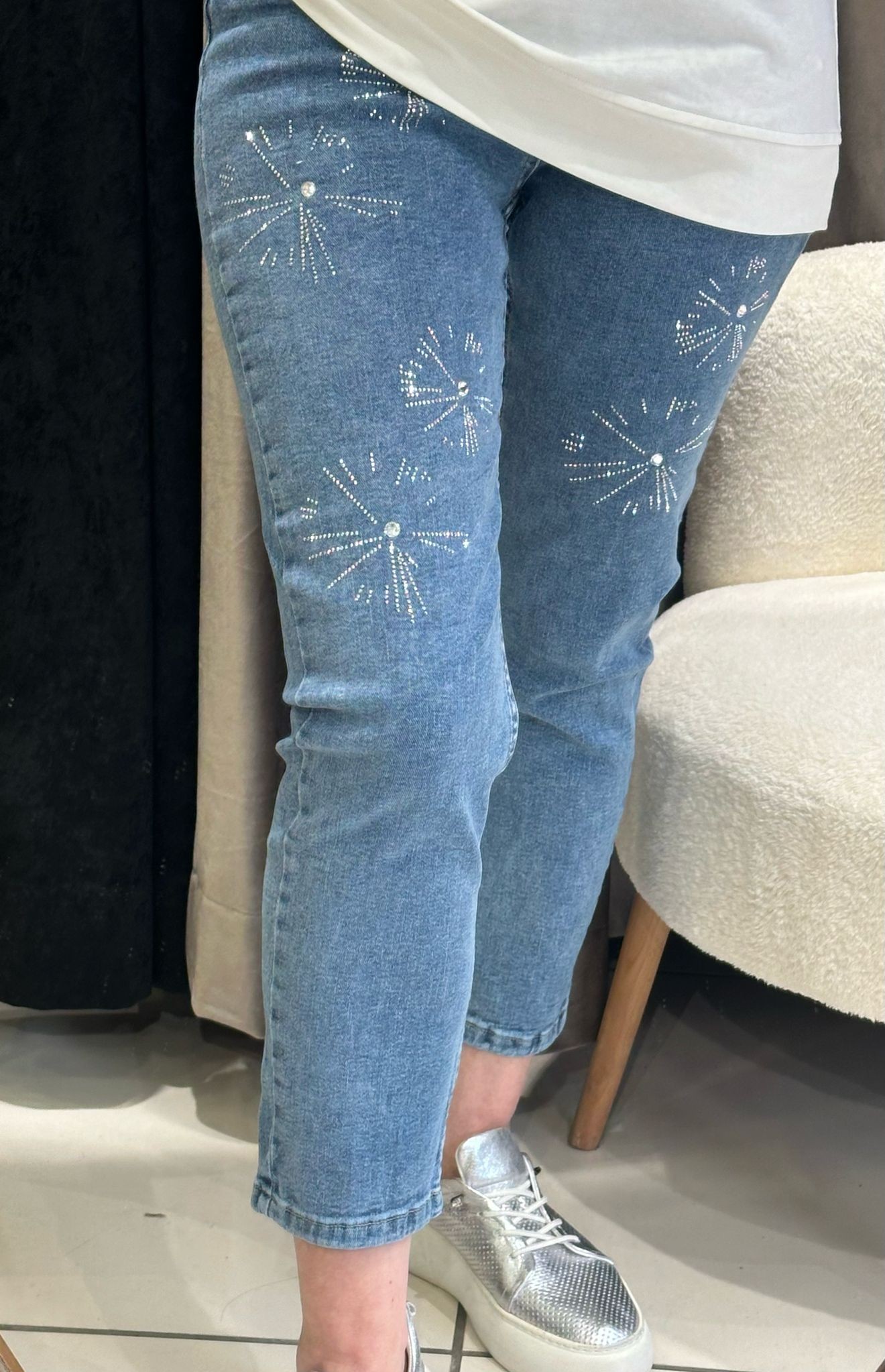 GÜNEŞ DESEN LİKRALI TAŞLI DETAYLI KOT PANTOLON - MAVI