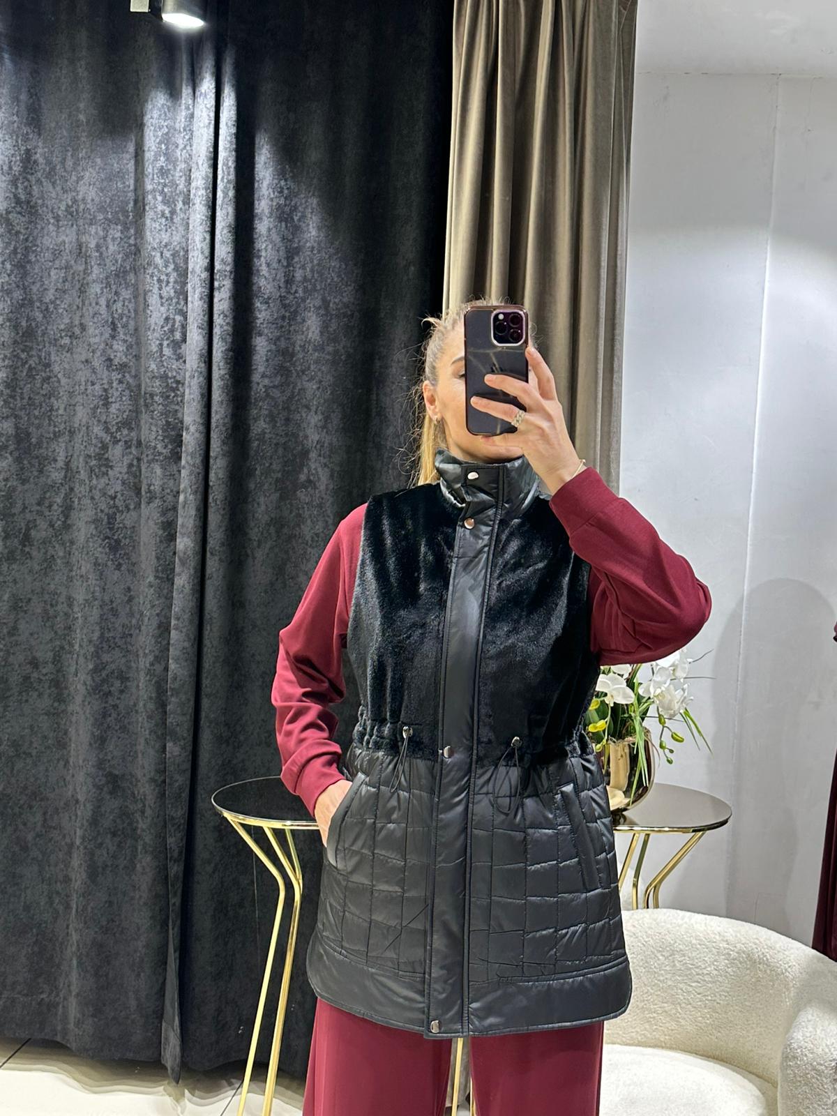 GÖĞÜS KISMI ANGORA DETAYLI ŞİŞME YELEK