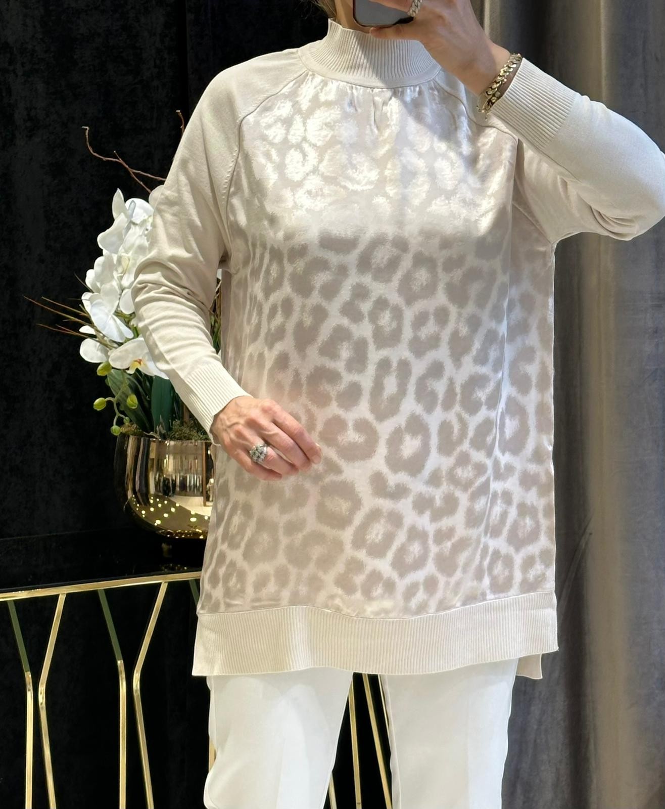 YANI FERMUARLI SATEN LEOPAR DESEN SOĞUK İP TRİKO - TAŞ