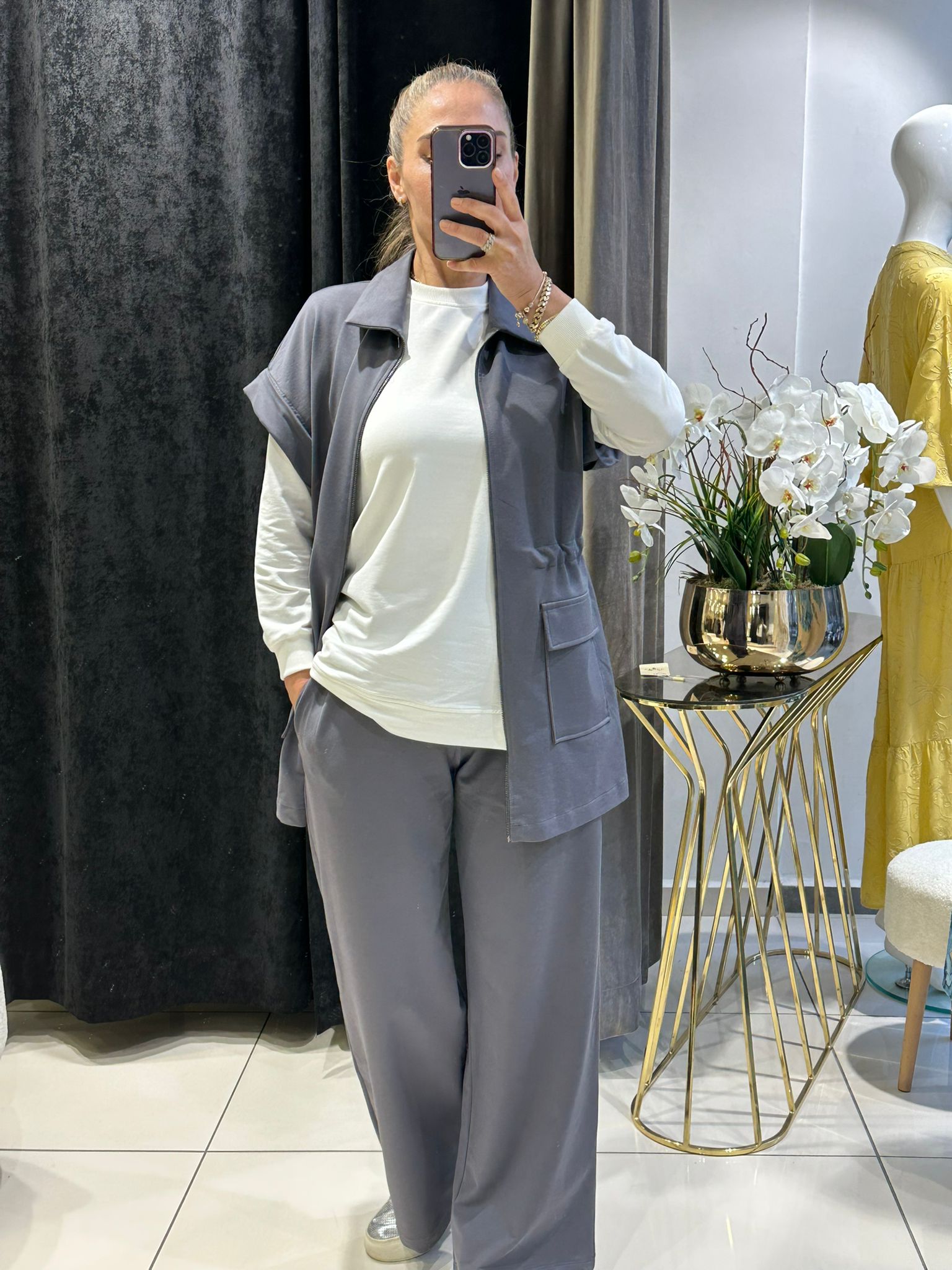 İKİ İPLİK YELEKLİİ ÜÇLÜ TAKIM  