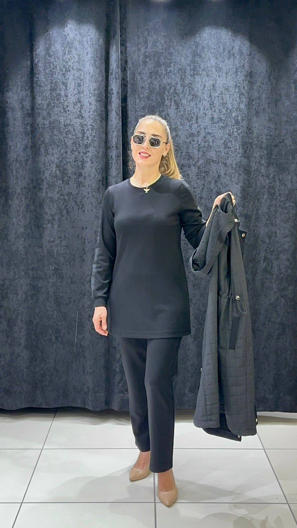 KAPİTONE YEKLİ ÜÇLÜ TAKIM  - SİYAH