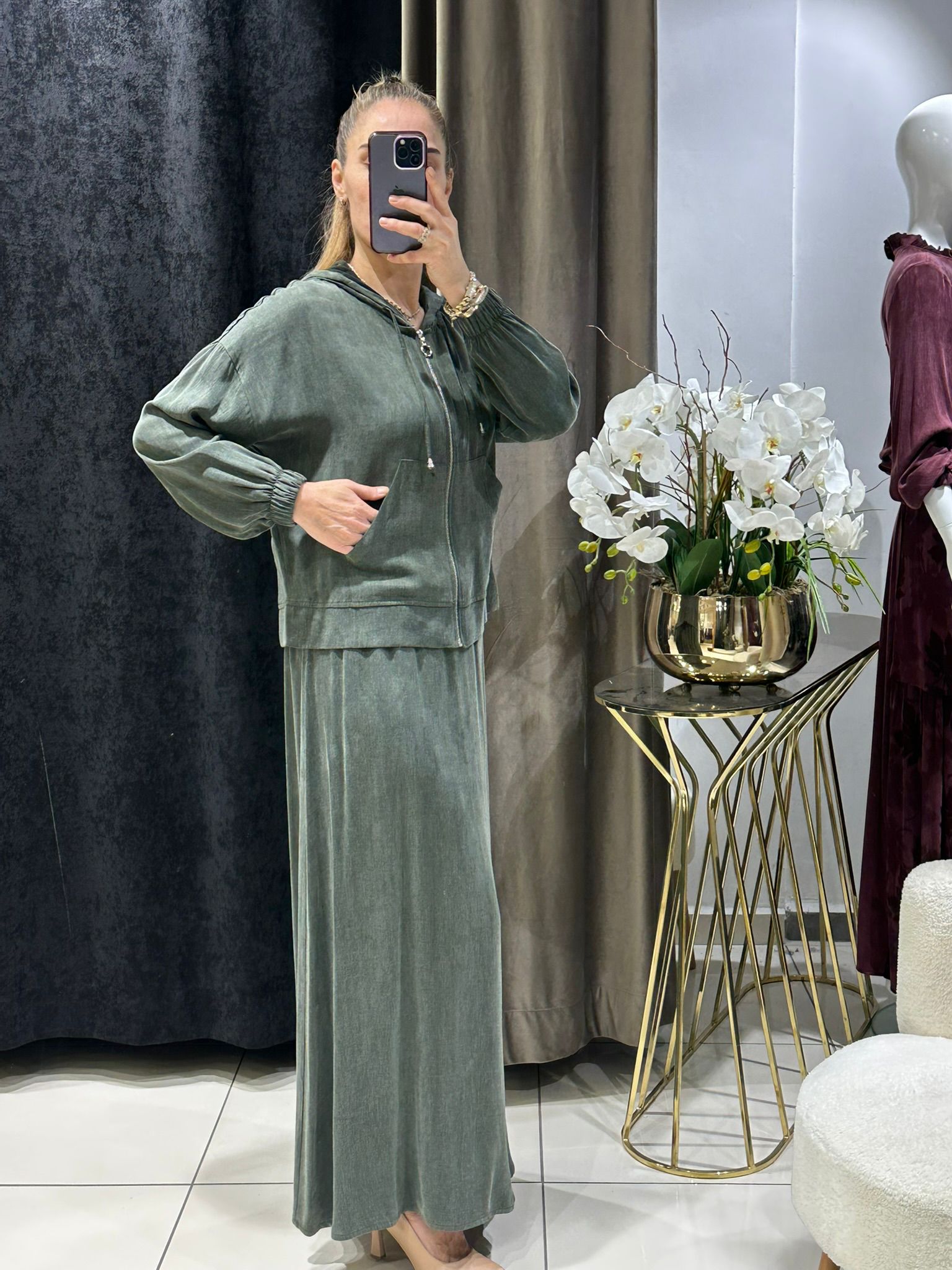 İPEK KUPRA KUMAŞ BAMBIRLI CEKET ETİKİLİ TAKIM - LACI