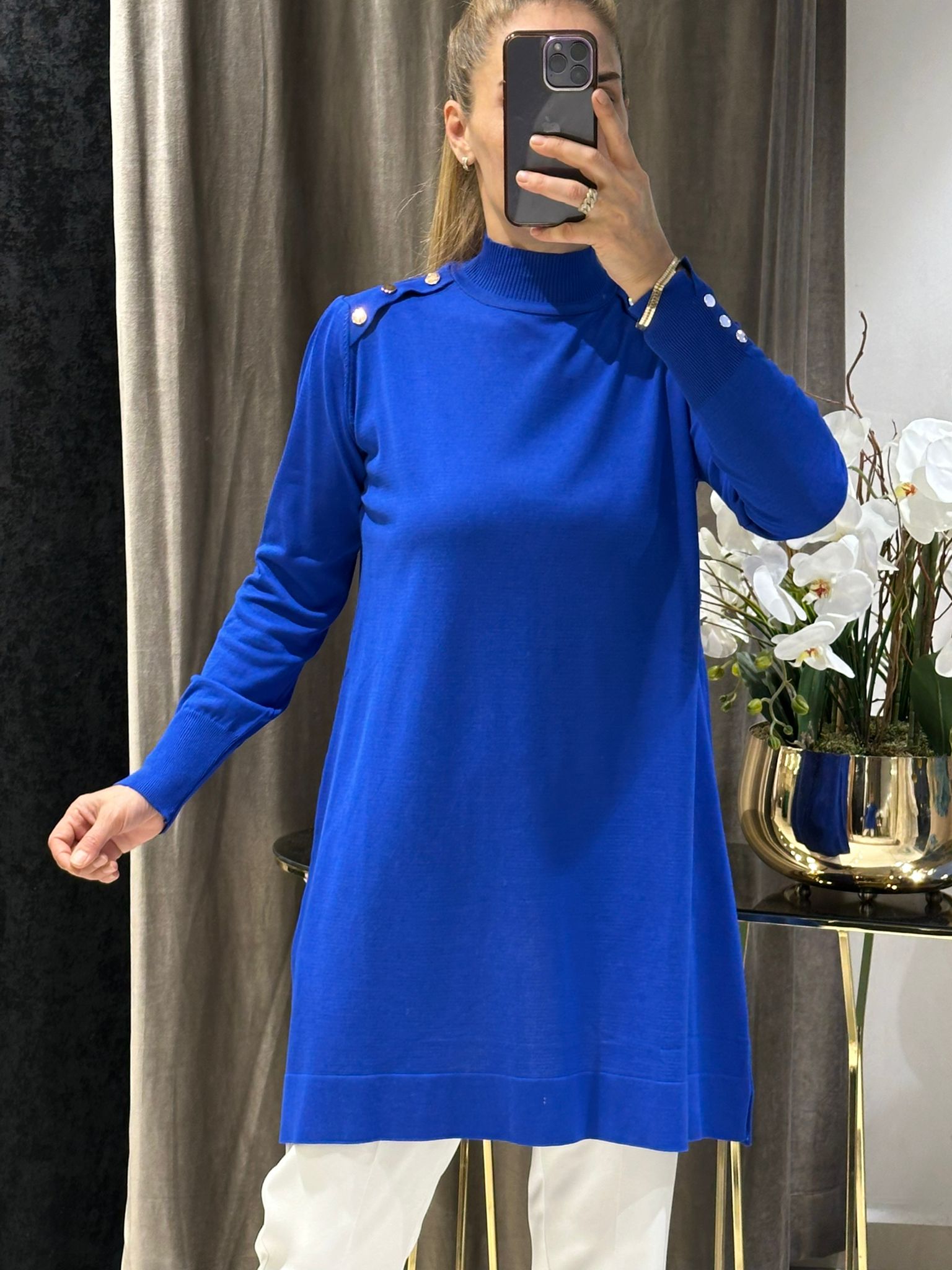 OMZU PAT VE DÜĞME DETAYLI SOĞUK İP MESERİZE TRİKO - SAKS MAVİ