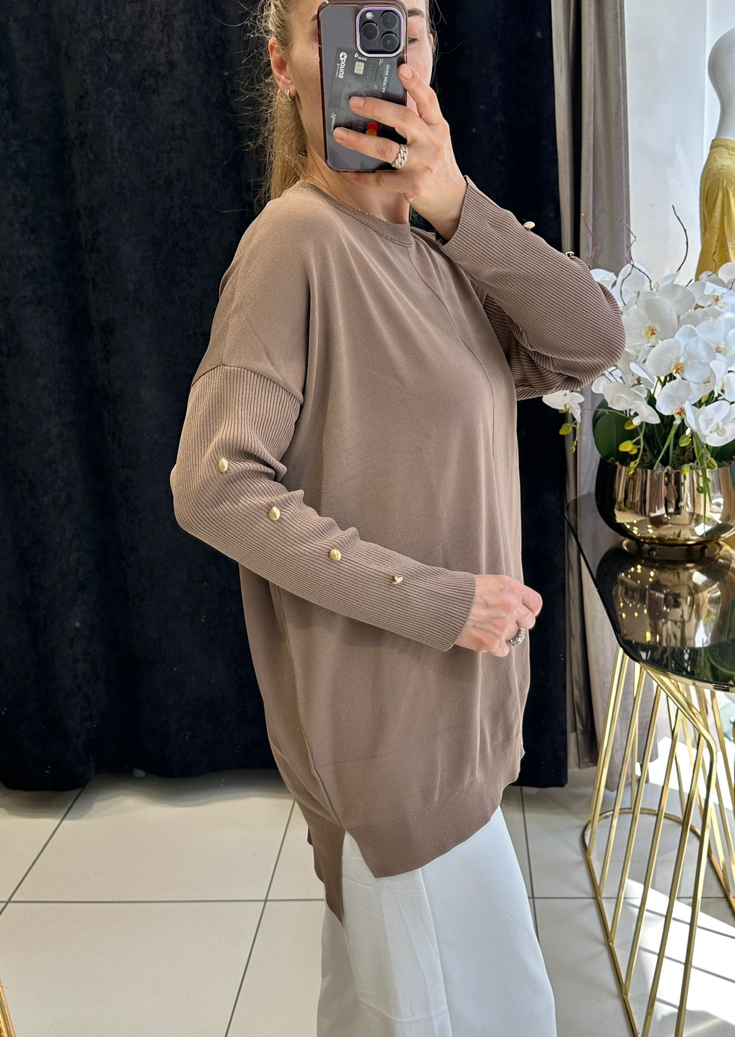 KOL DÜĞME DETAY  BİSİKLET YAKA SOFT TRİKO  - SÜTLÜ KAHVE