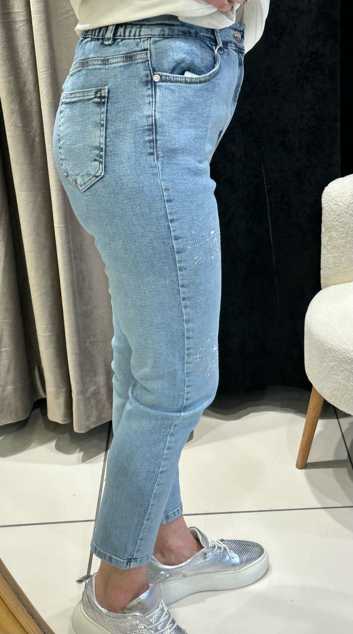 GÜNEŞ DESEN LİKRALI TAŞLI DETAYLI KOT PANTOLON