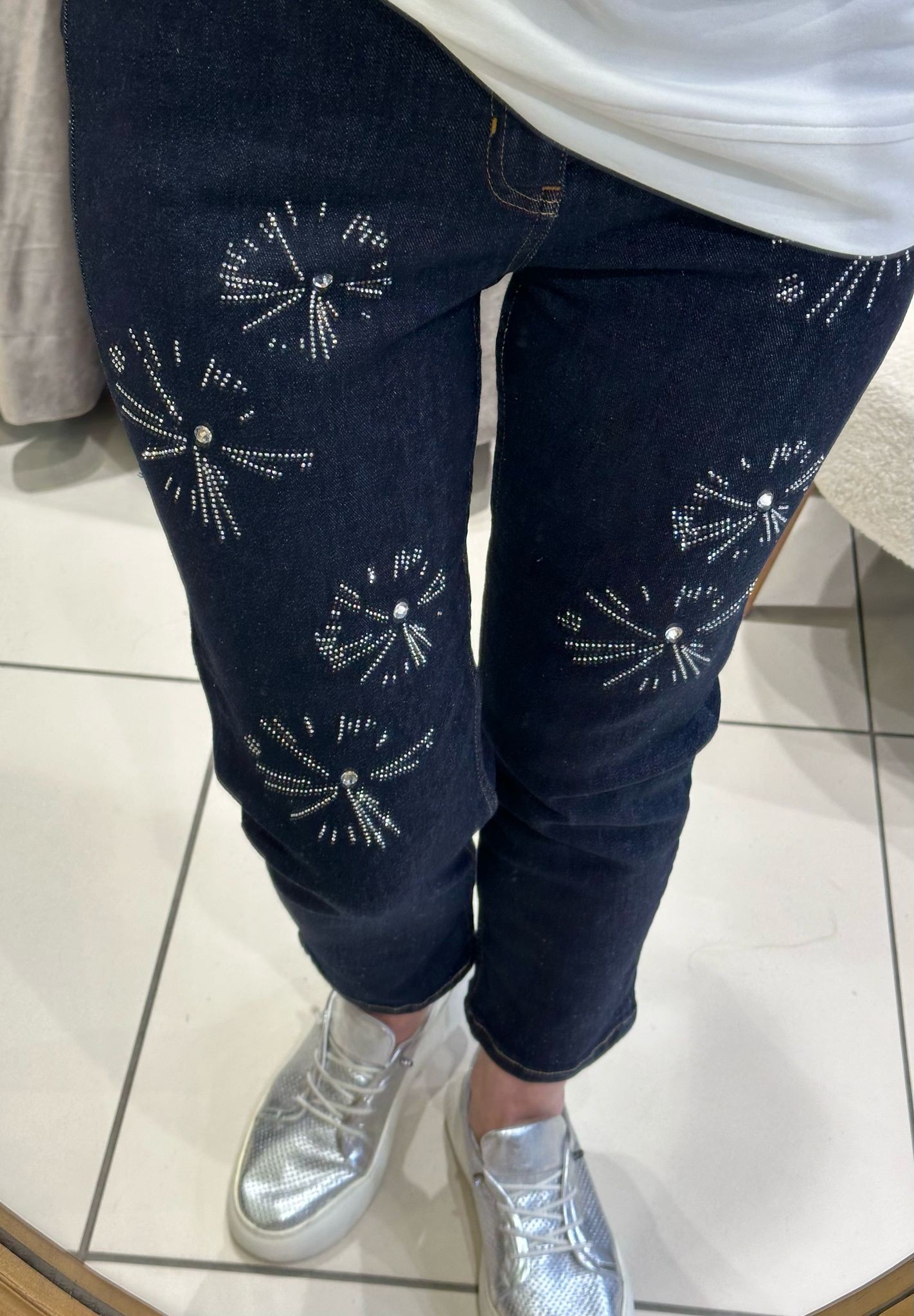 GÜNEŞ DESEN LİKRALI TAŞLI DETAYLI KOT PANTOLON - LACI