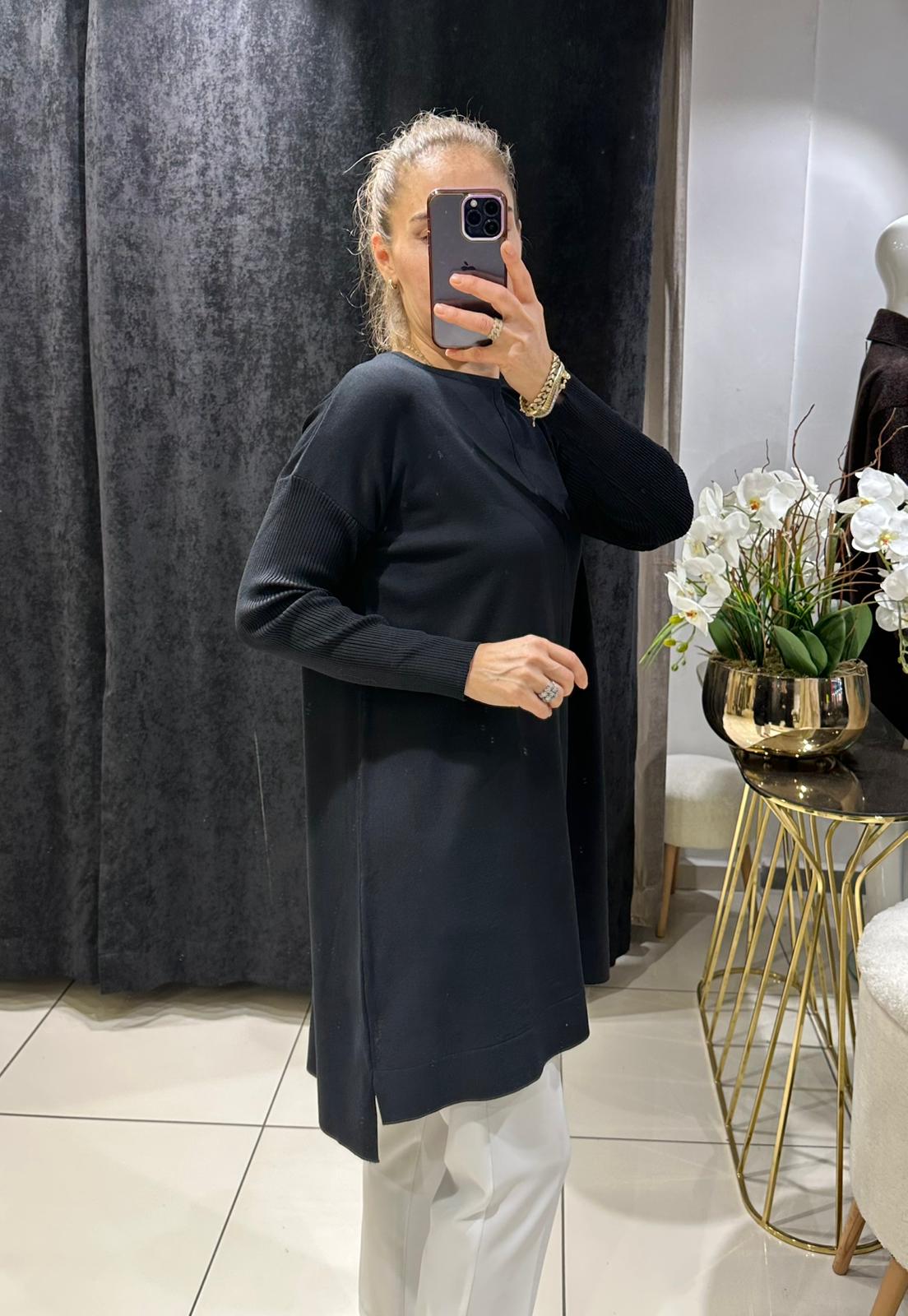 ORTASI DİKİŞ DETAYLI SOĞUK İP MESERİZE TRİKO - SİYAH