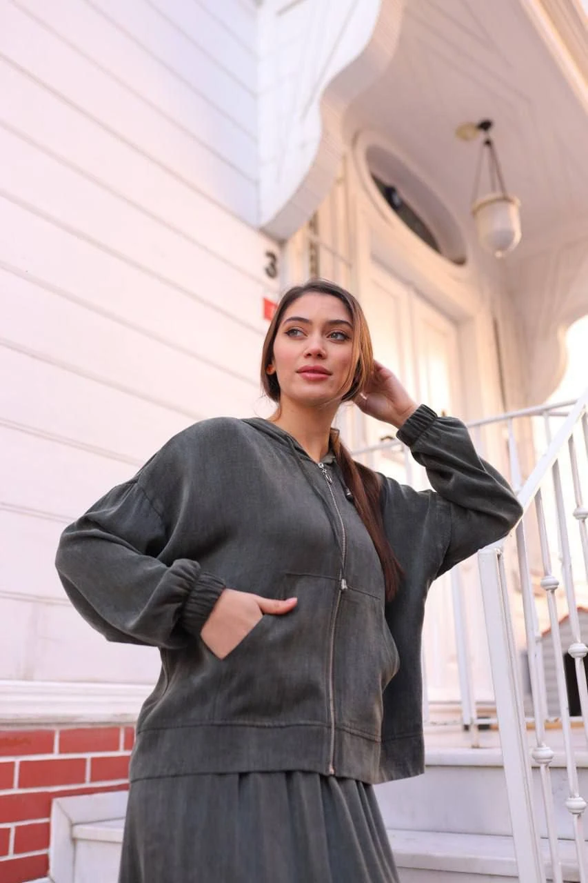 İPEK KUPRA KUMAŞ BAMBIRLI CEKET ETİKİLİ TAKIM