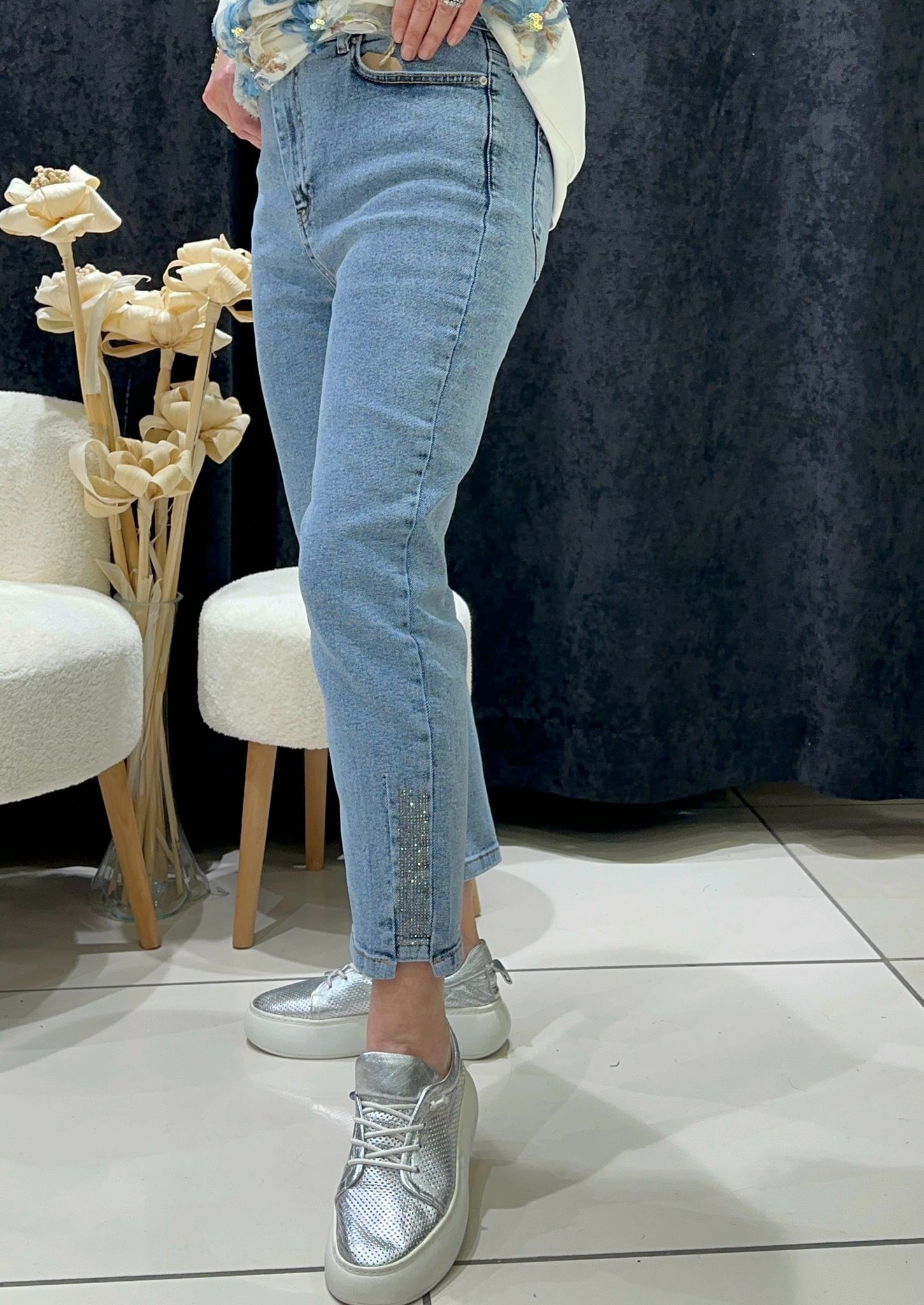 LİKRALI KOT PANTOLON PAÇA KISMI TAŞ DETAY