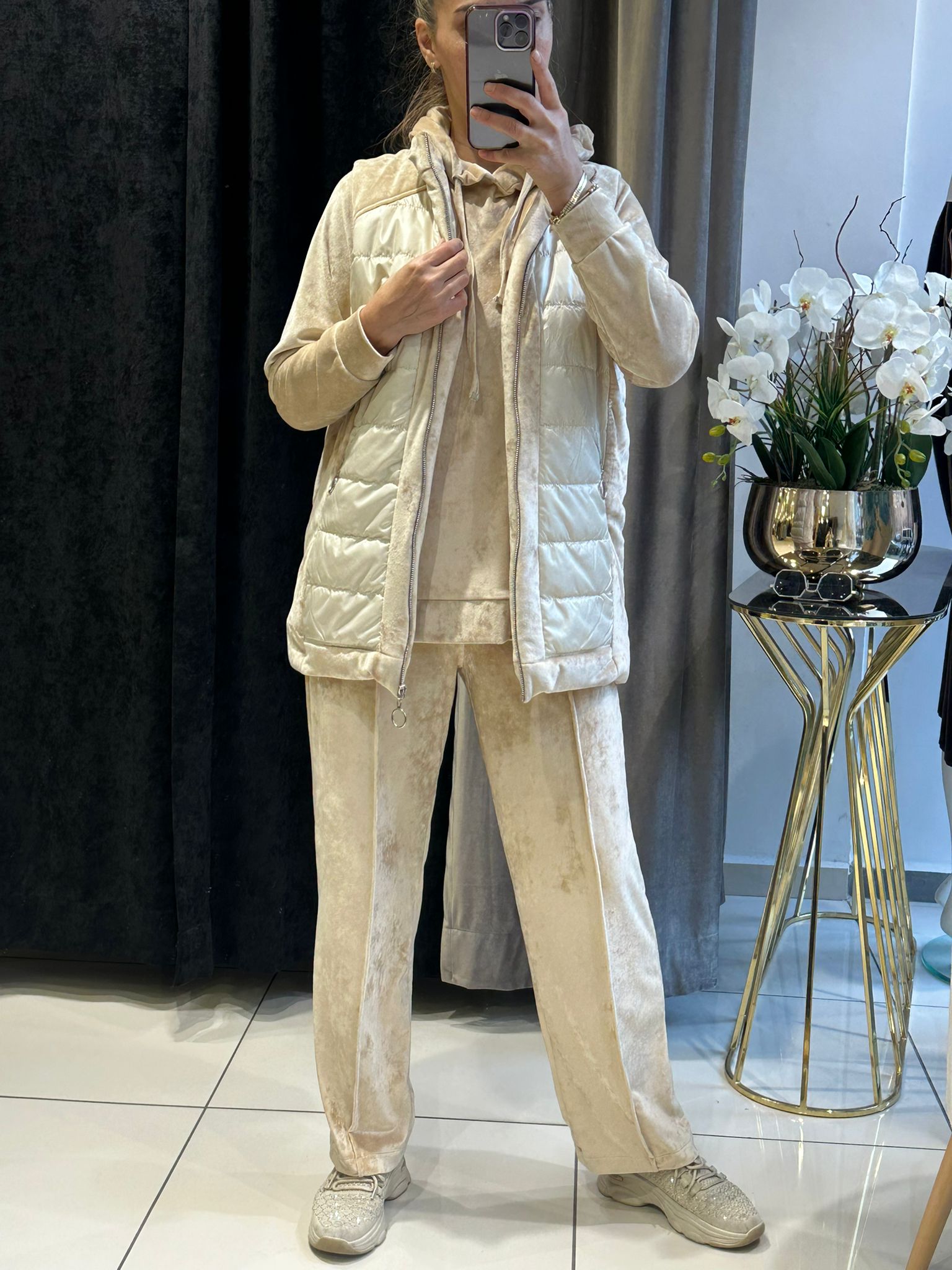 İPEK KADİFE HAFİF ŞİŞME YELEKLİ ÜÇLÜ TAKIM 