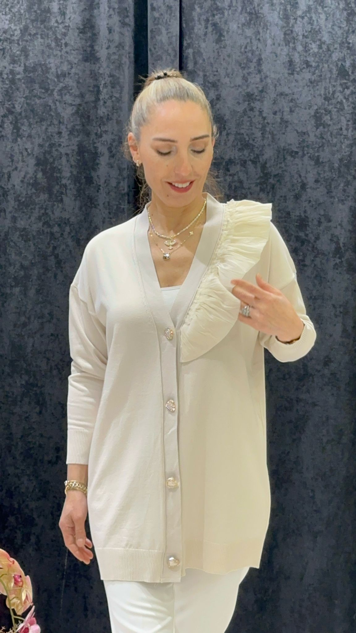YANI TÜLLÜ SOĞUK İP MESERİZE HIRKA