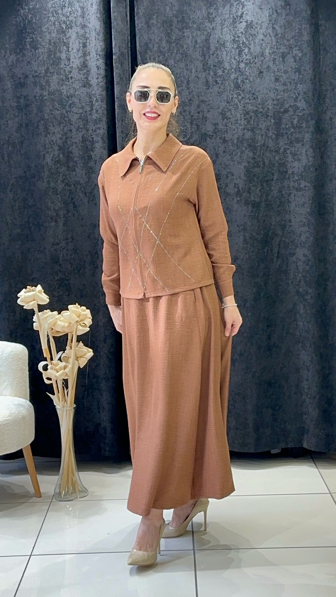 KETEN KUMAŞ TAŞ DETAYLI ETEKLİ TAKIM