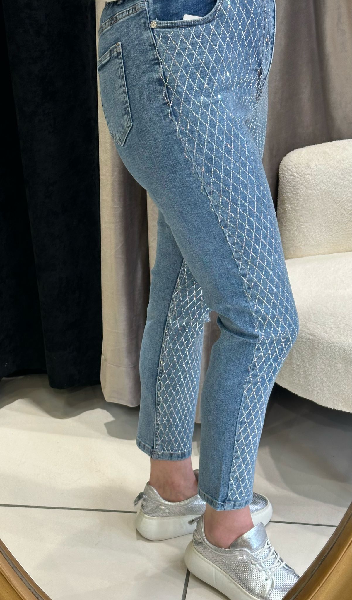 BAKLAVA DESEN LİKRALI FULL TAŞLI KOT PANTOLON