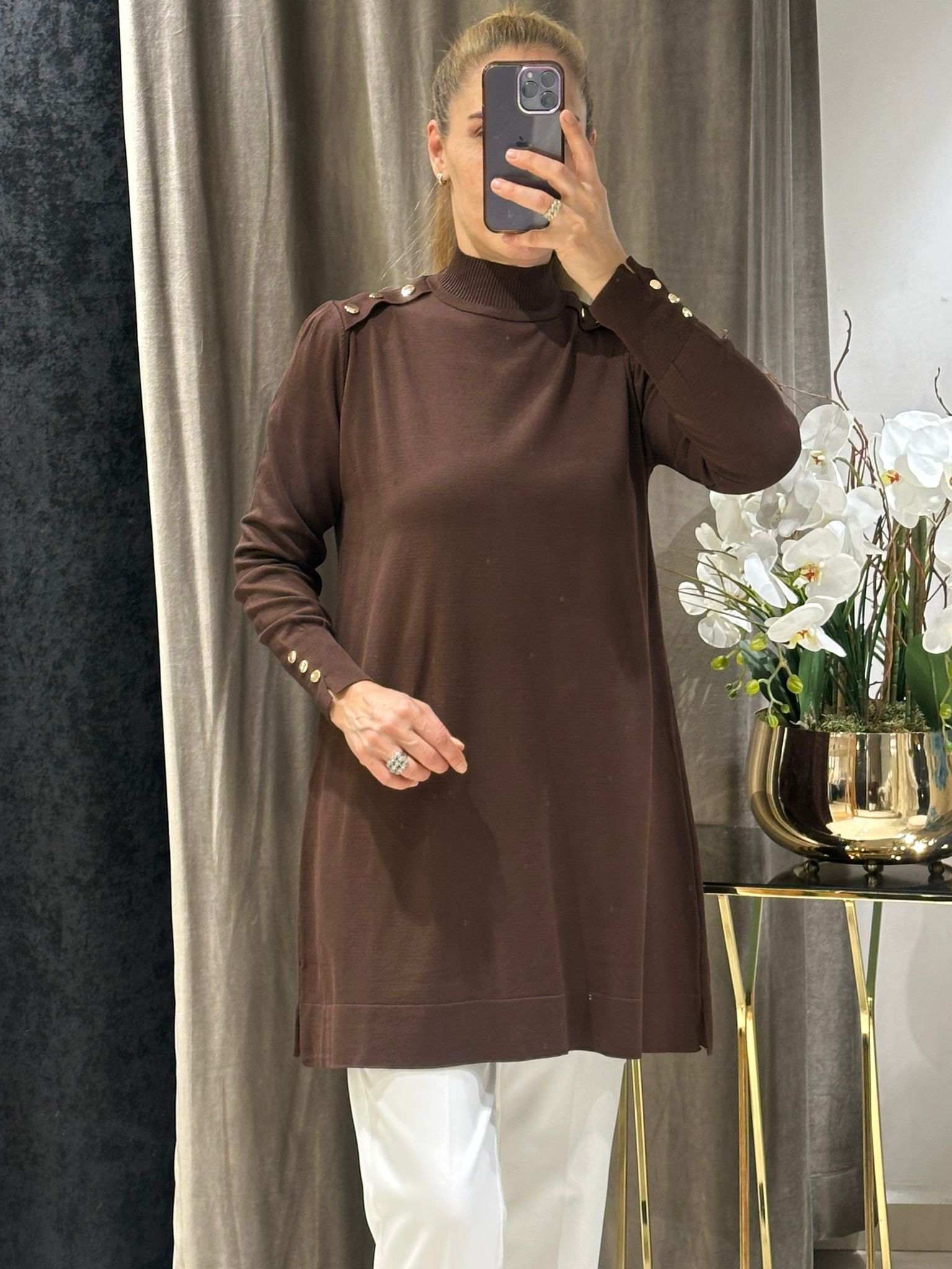 OMZU PAT VE DÜĞME DETAYLI SOĞUK İP MESERİZE TRİKO - KOYU KAHVE 