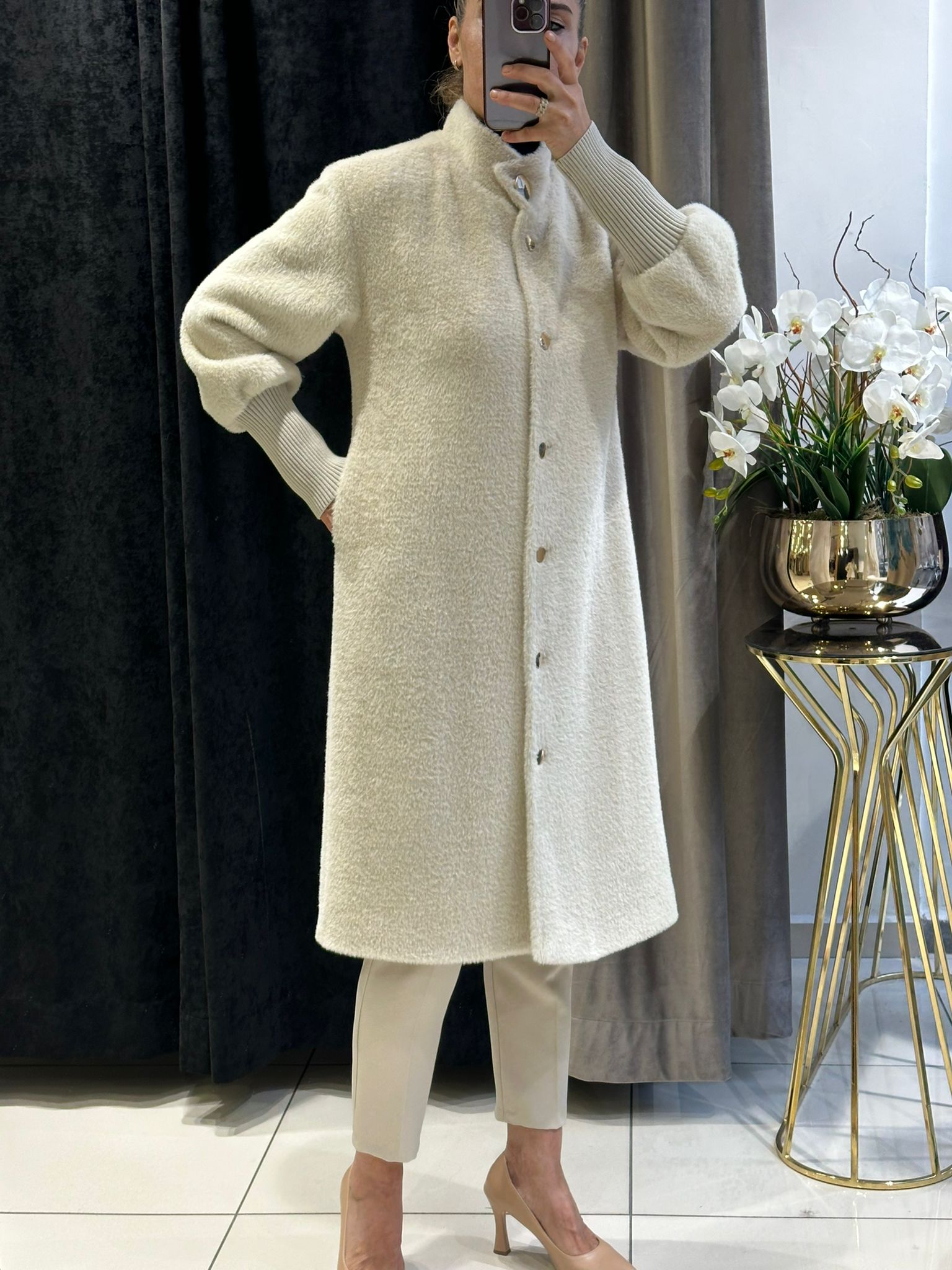 ANGORA KABAN KOL UCU TRİKO RİBANA GOLD DÜĞME DETAY - BEJ 