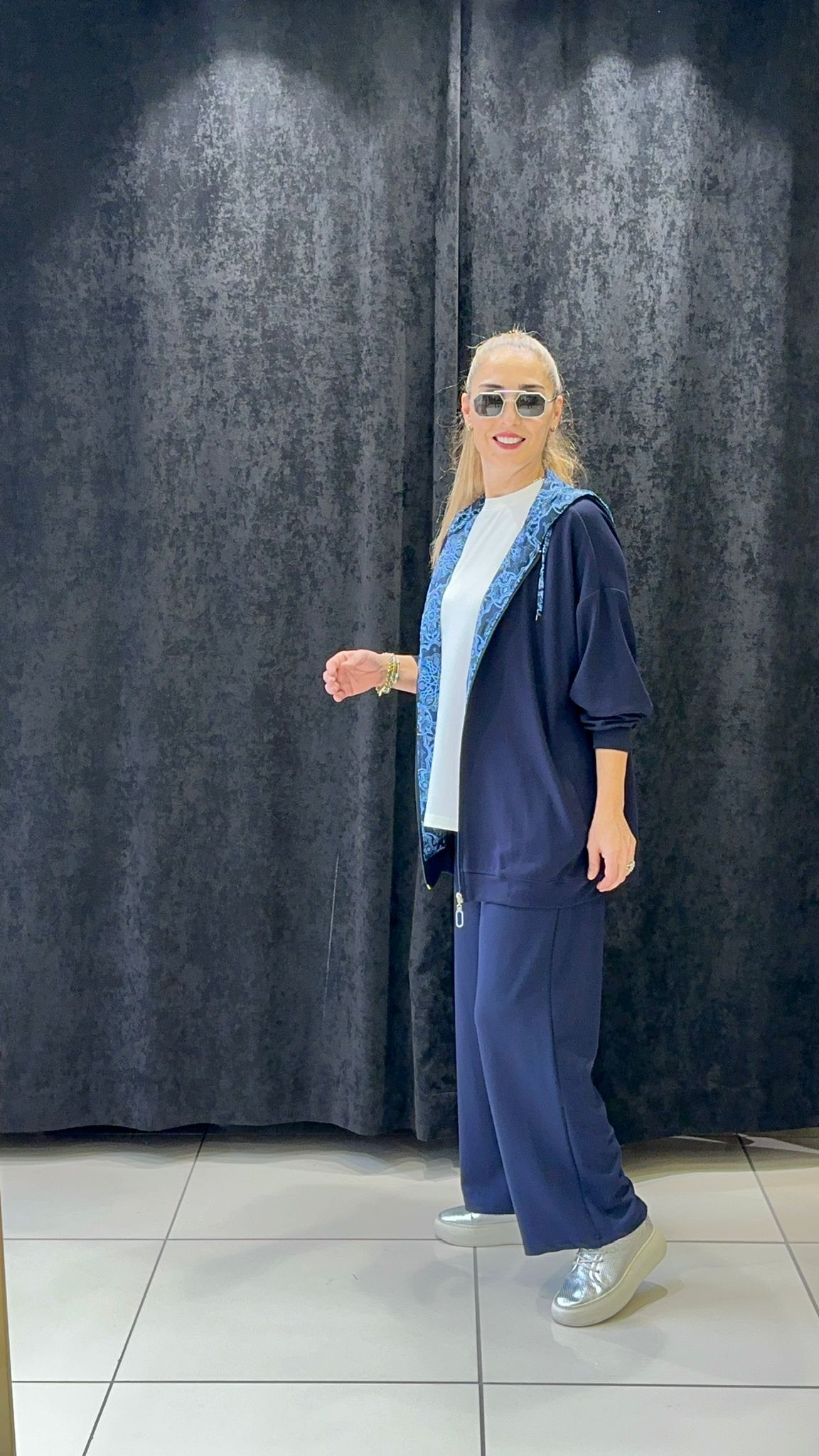 İKİ İPLİK KAPİŞON DETAYLI ÜÇLÜ TAKIM 