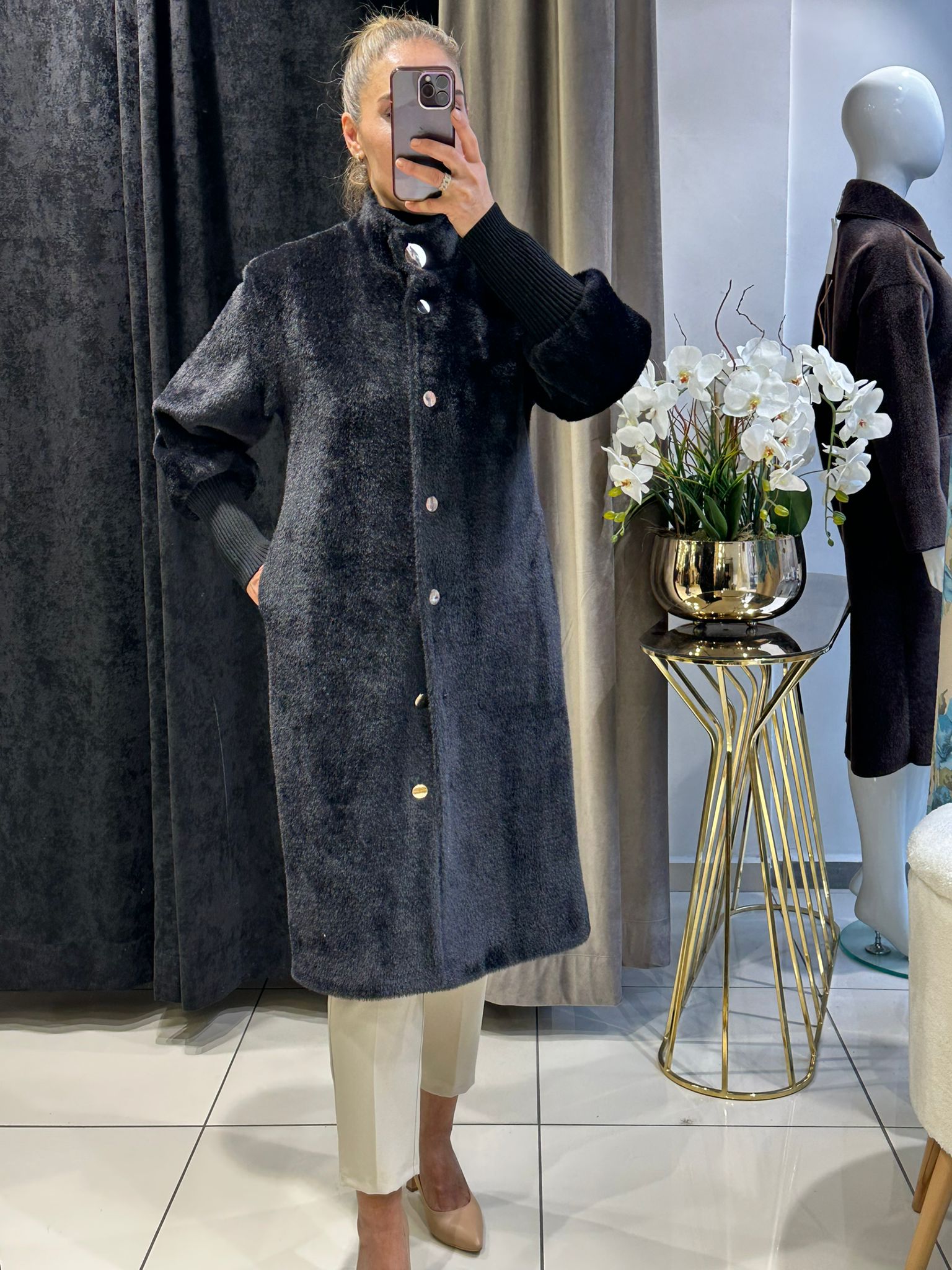 ANGORA KABAN KOL UCU TRİKO RİBANA GOLD DÜĞME DETAY - SİYAH