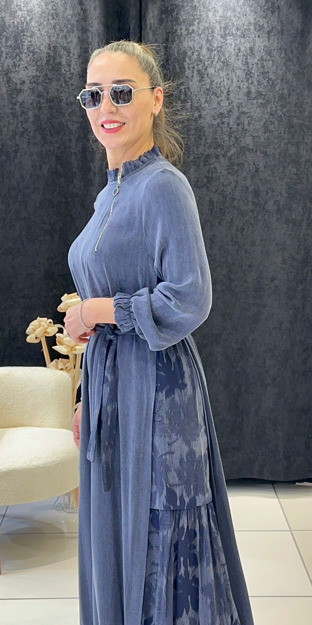 İPEK QUPRA YAKA FERMUAR DETAY YAPRAK DESEN ELBİSE - LACI