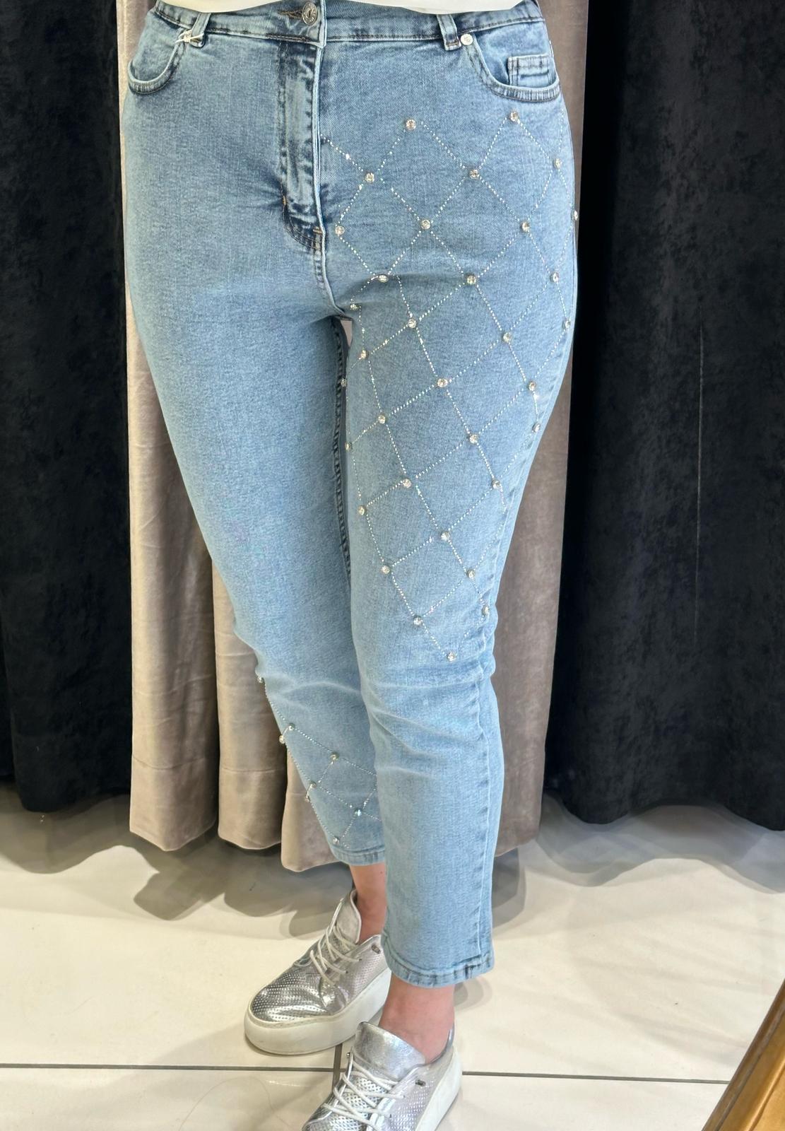 BAKLAVA DESEN LİKRALI ÇAKMA TAŞ DETAY KOT PANTOLON